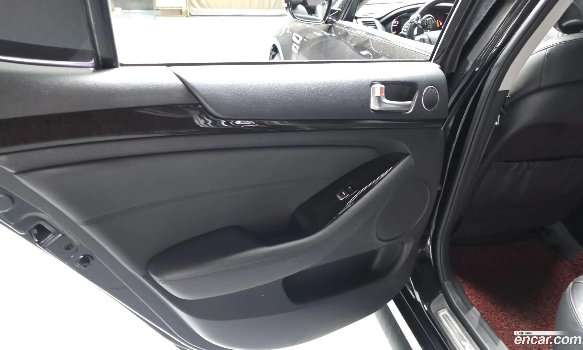 Kia K7 2012 — 30
