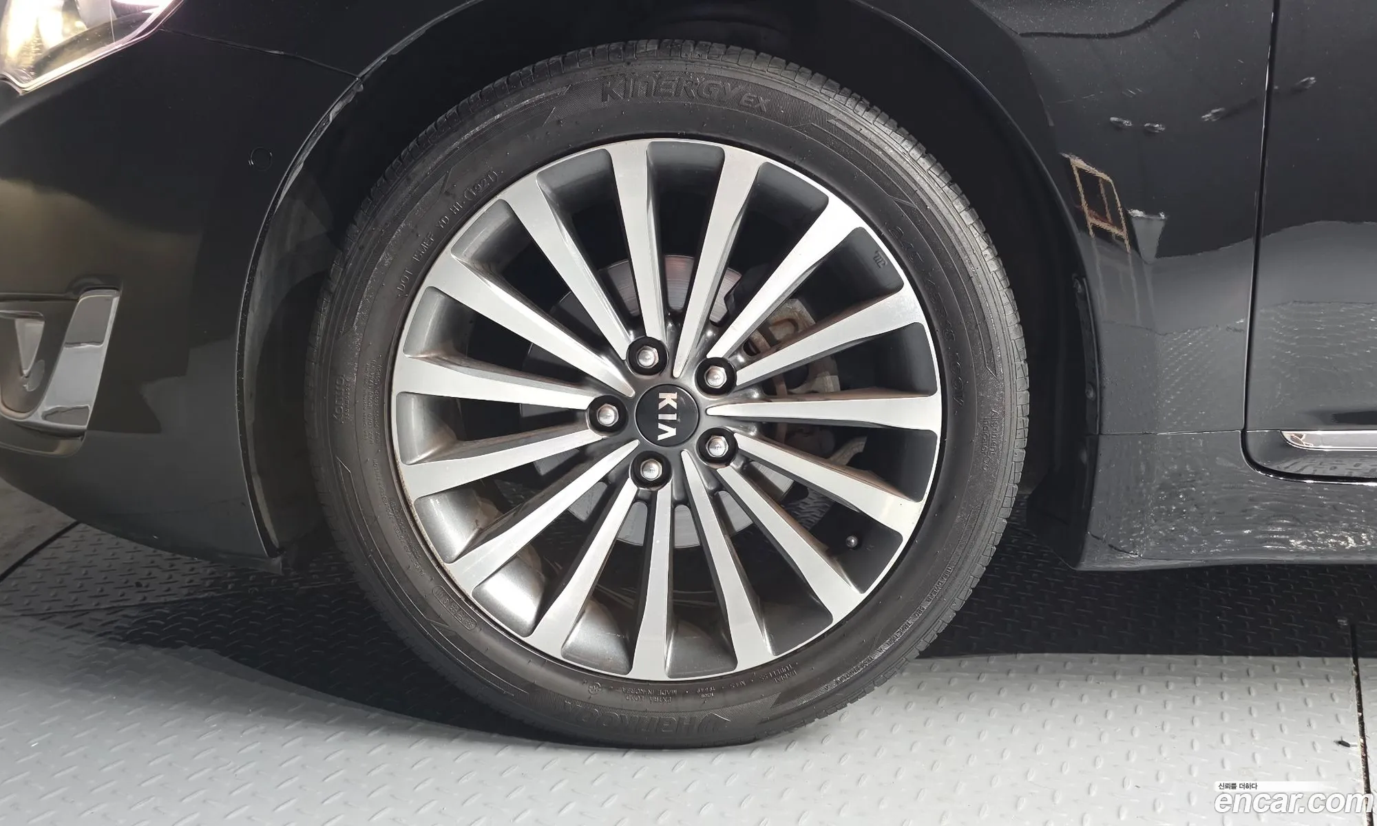 Kia K7 2012 — 7