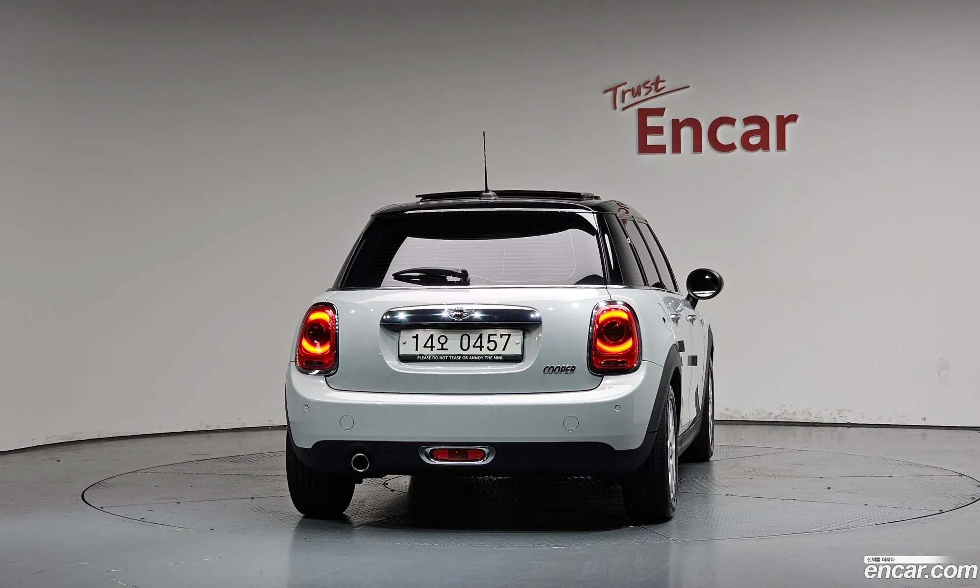 Mini Cooper 2016 WMWXU1106G2A93080 — 8