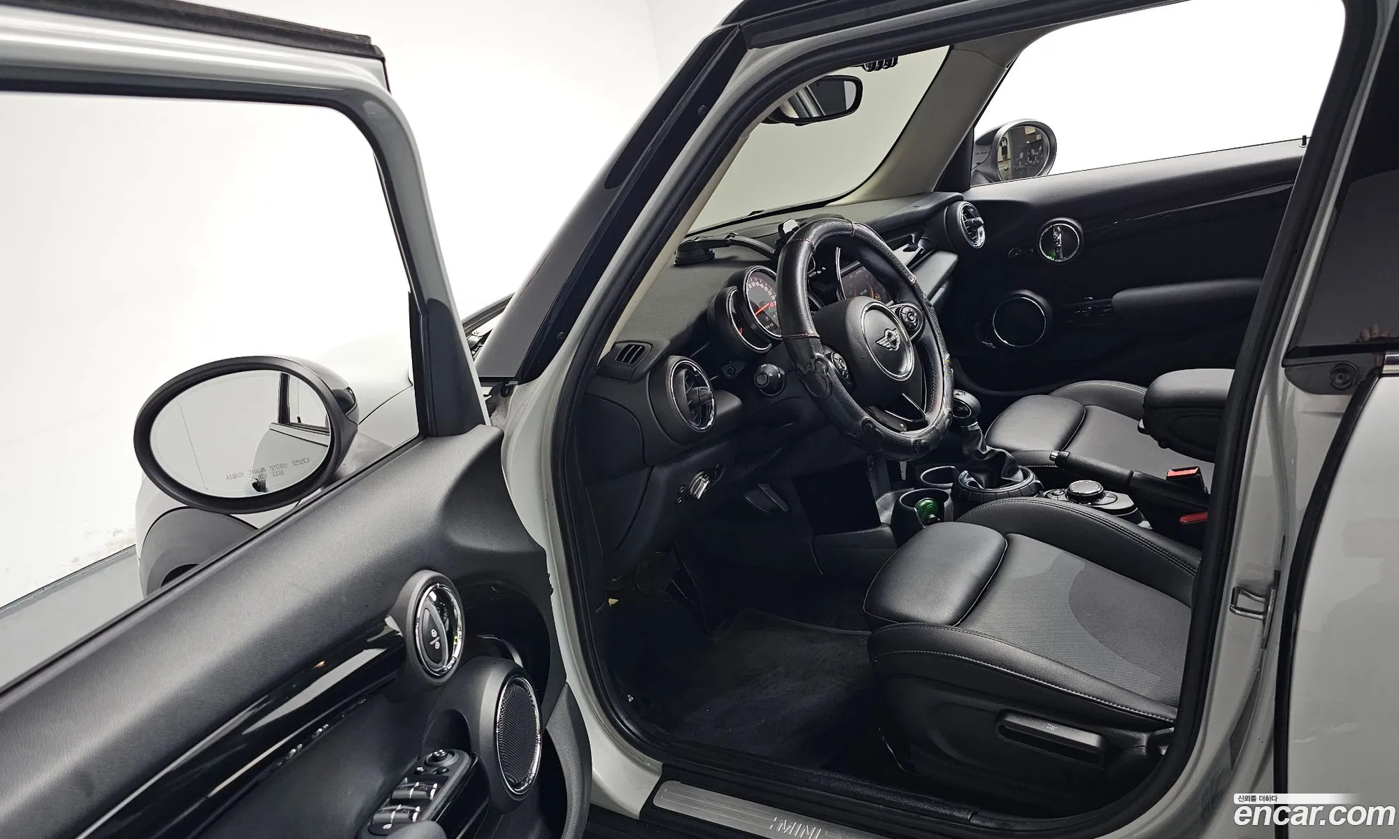 Mini Cooper 2016 WMWXU1106G2A93080 — 12