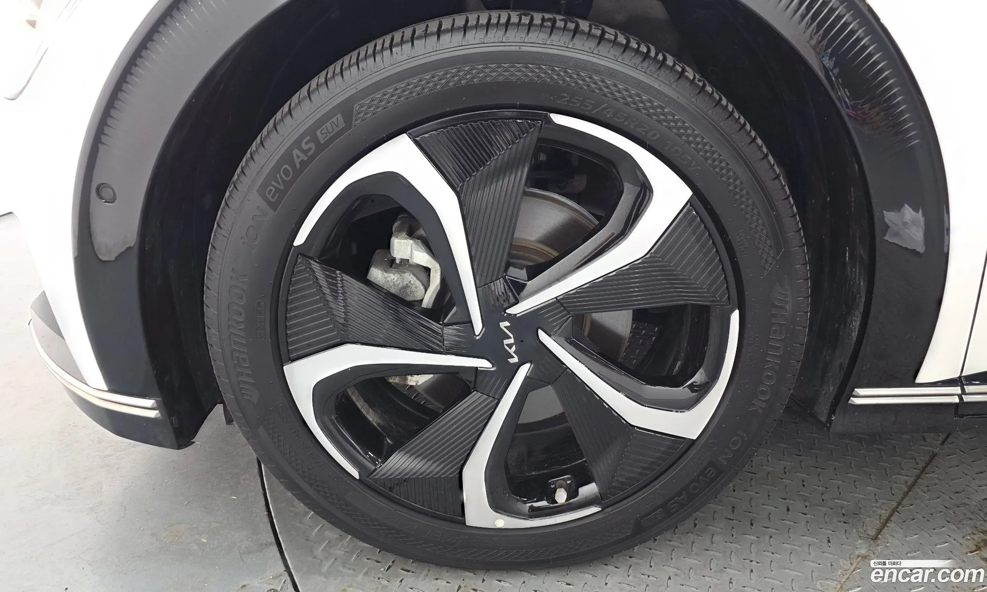 Kia EV6 2021 — 28
