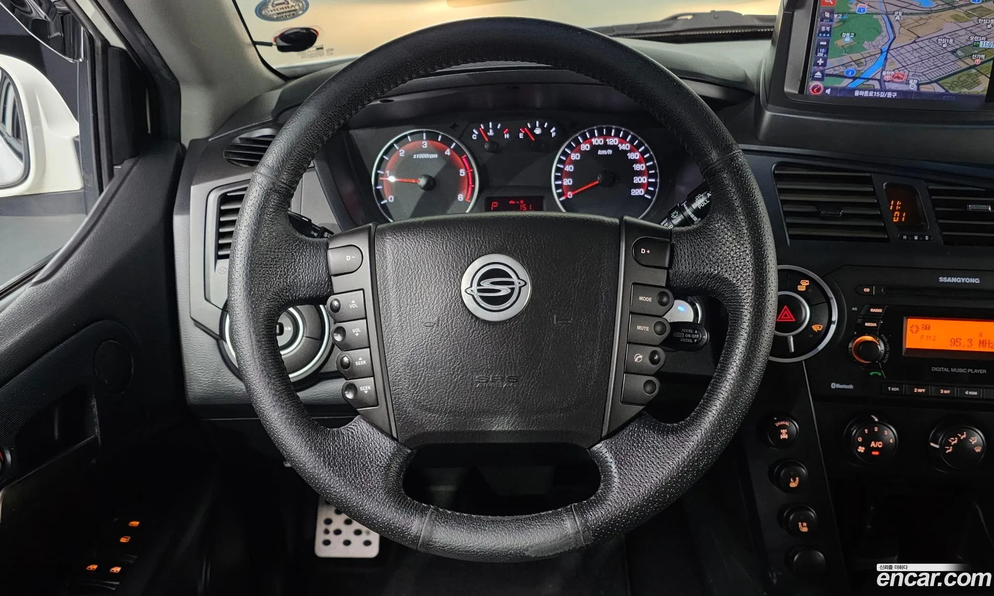 KG Mobility (SsangYong) Korando Sports 2012 — 10