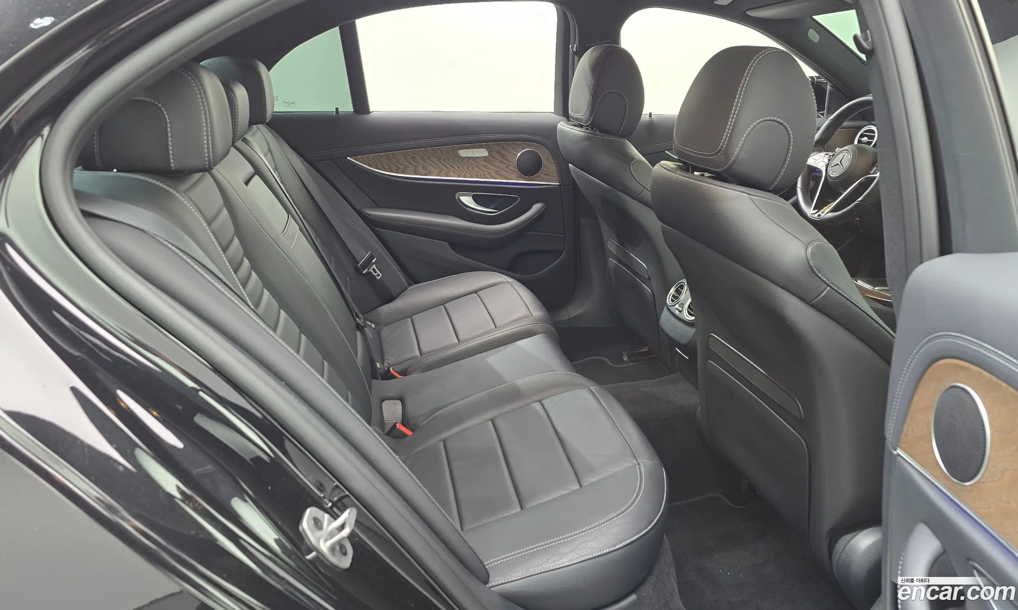Mercedes-Benz E-Class W213 2021 — 14