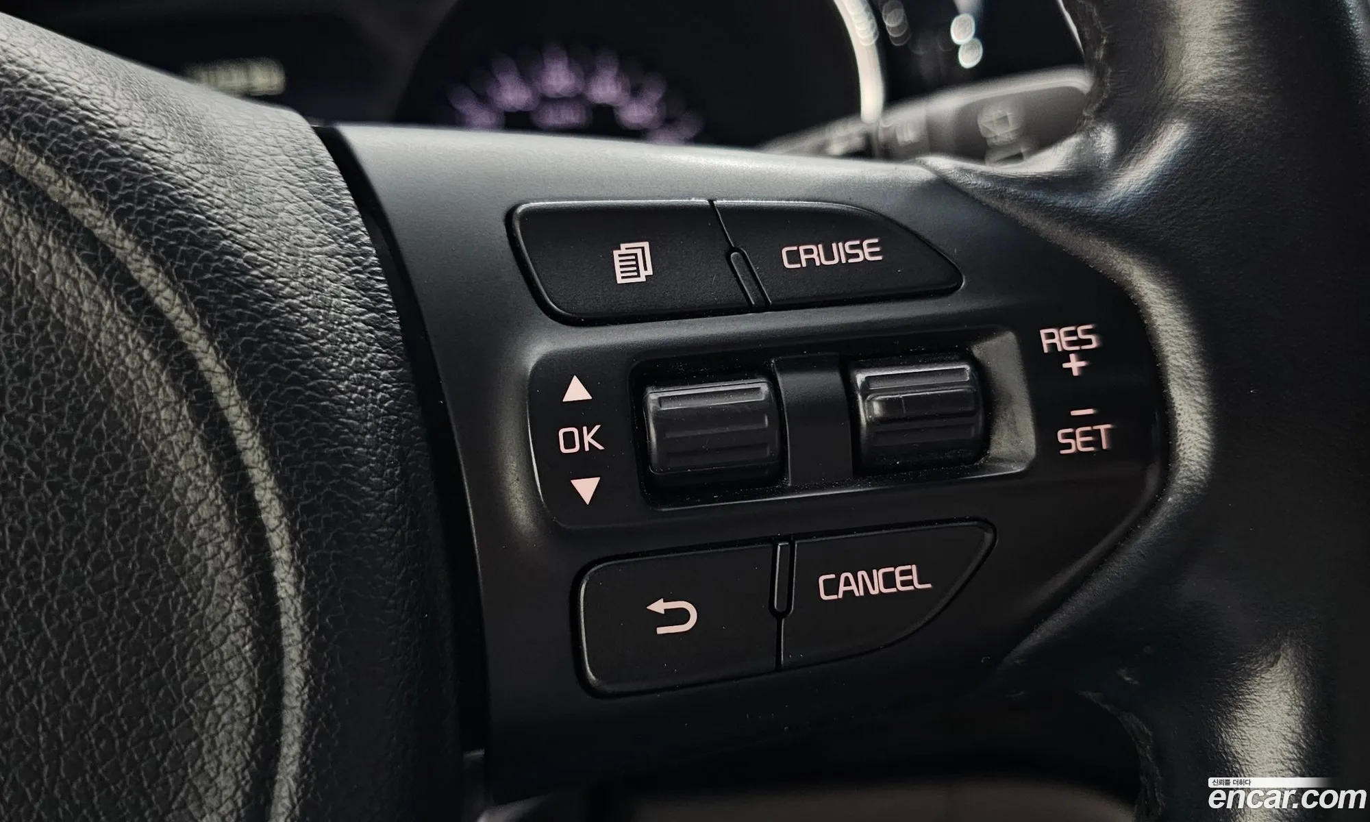 Kia Carnival 2017 — 24