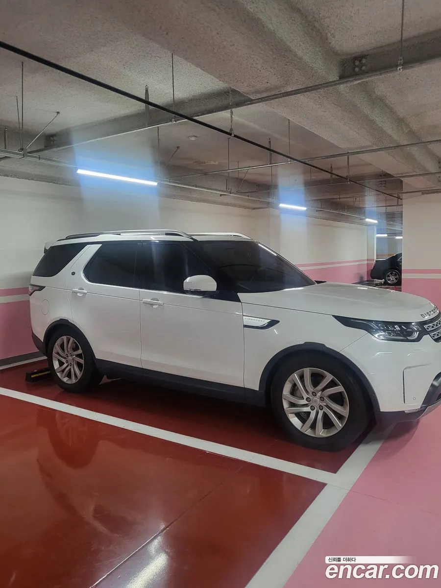 Land Rover Discovery 5 2019 — 8