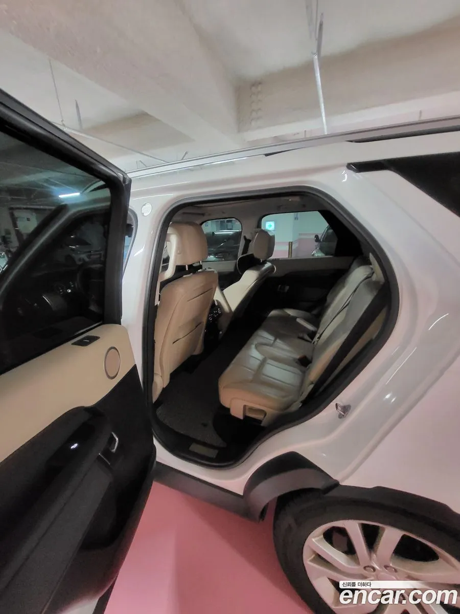 Land Rover Discovery 5 2019 — 9