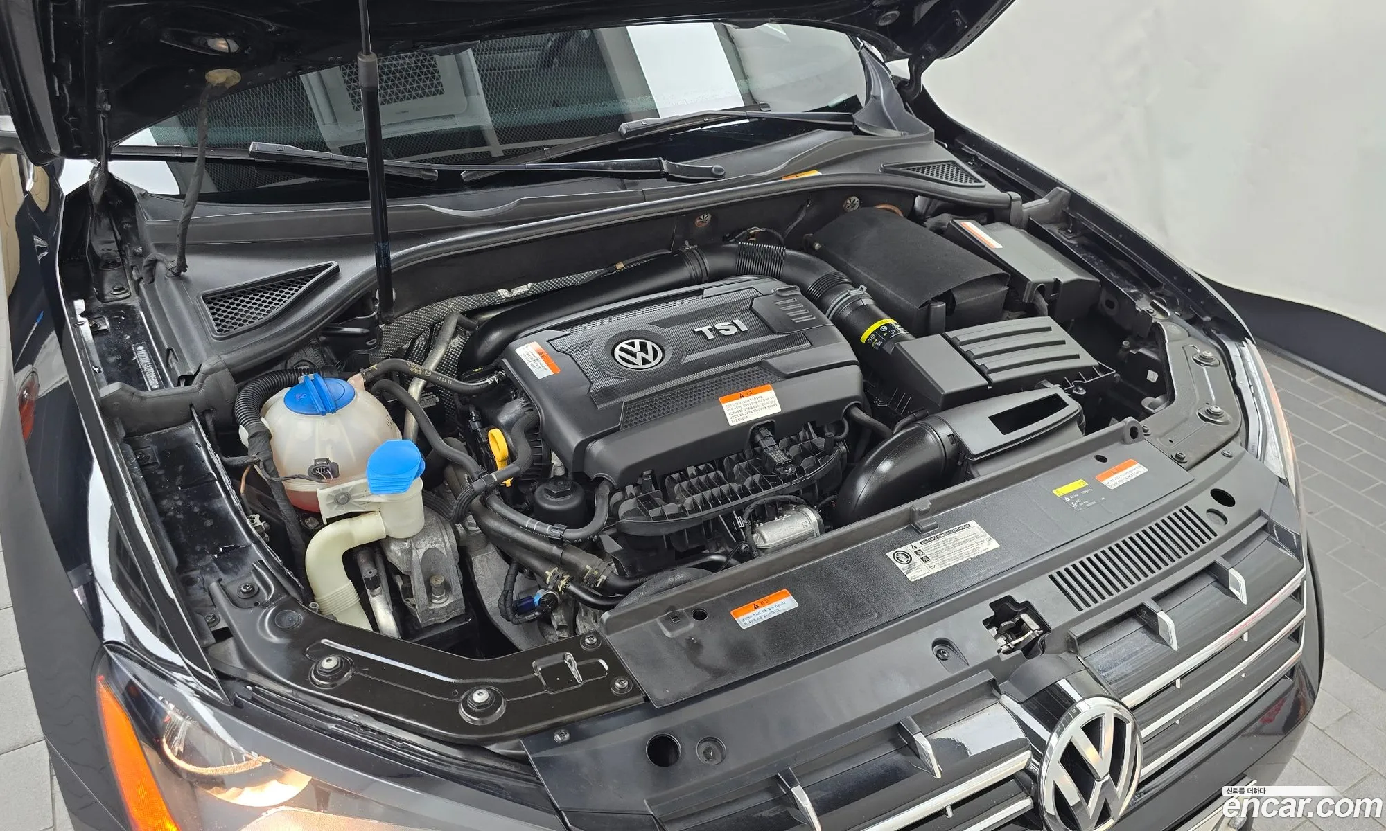 Volkswagen Passat 2015 — 16