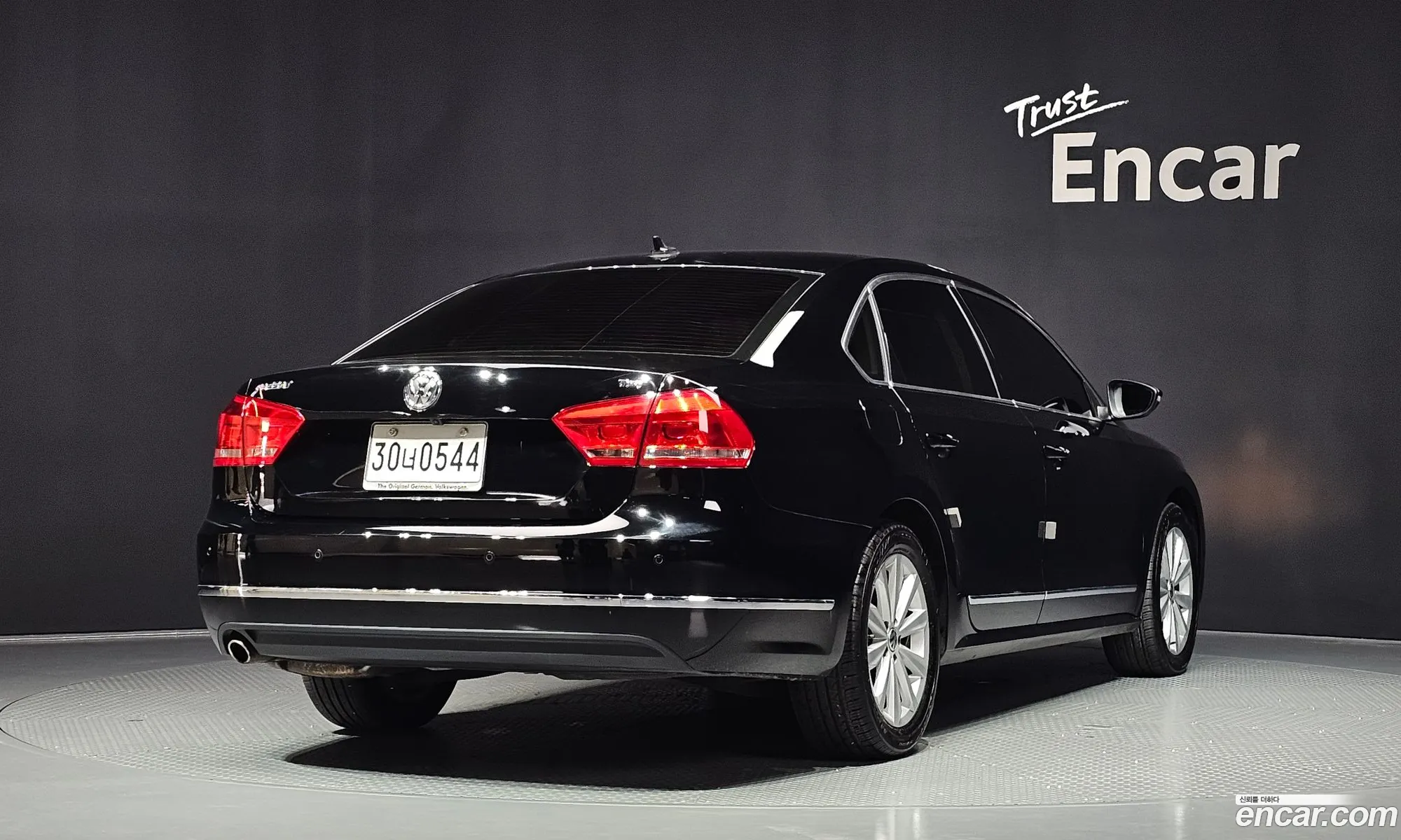 Volkswagen Passat 2015 — 14