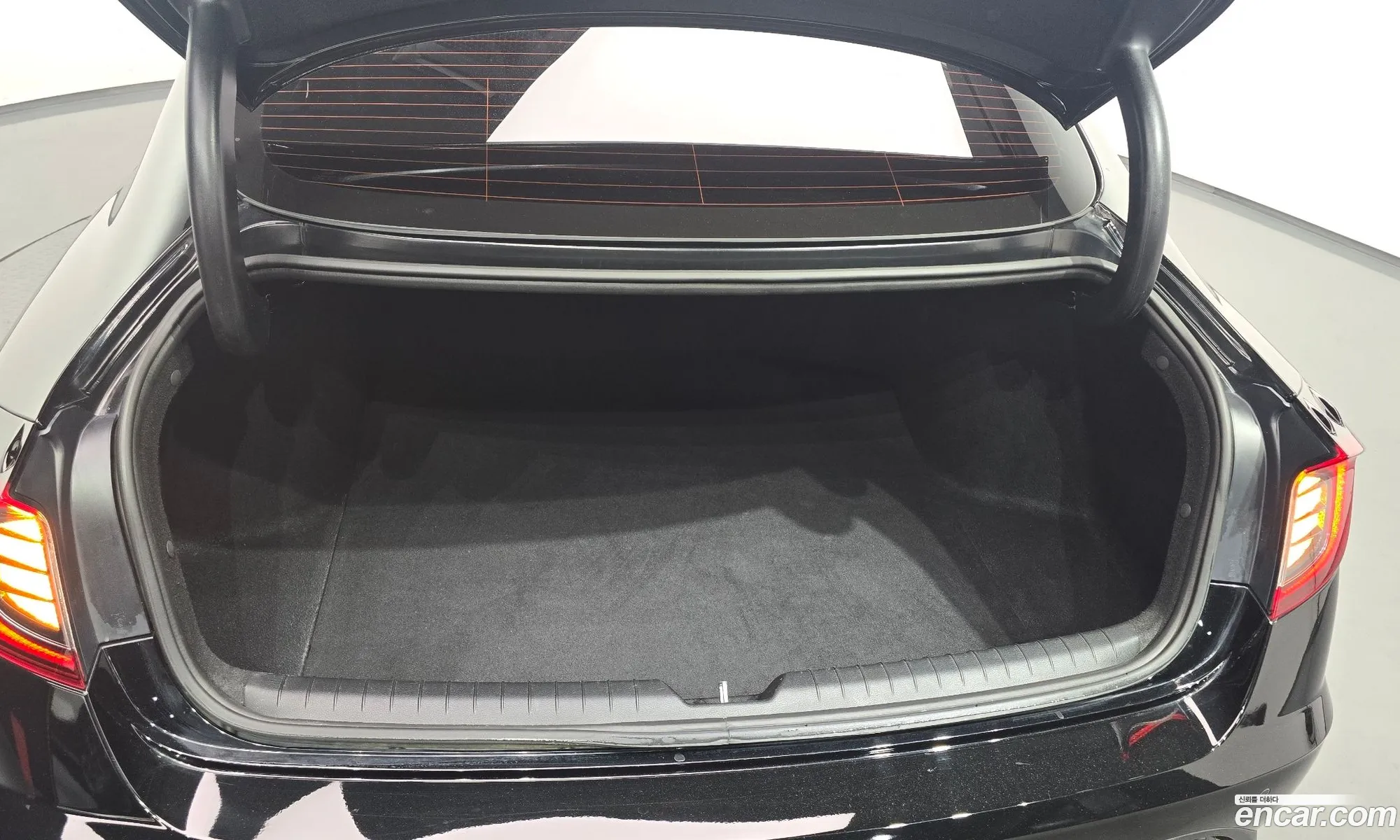 Hyundai Sonata Hybrid 2021 — 12