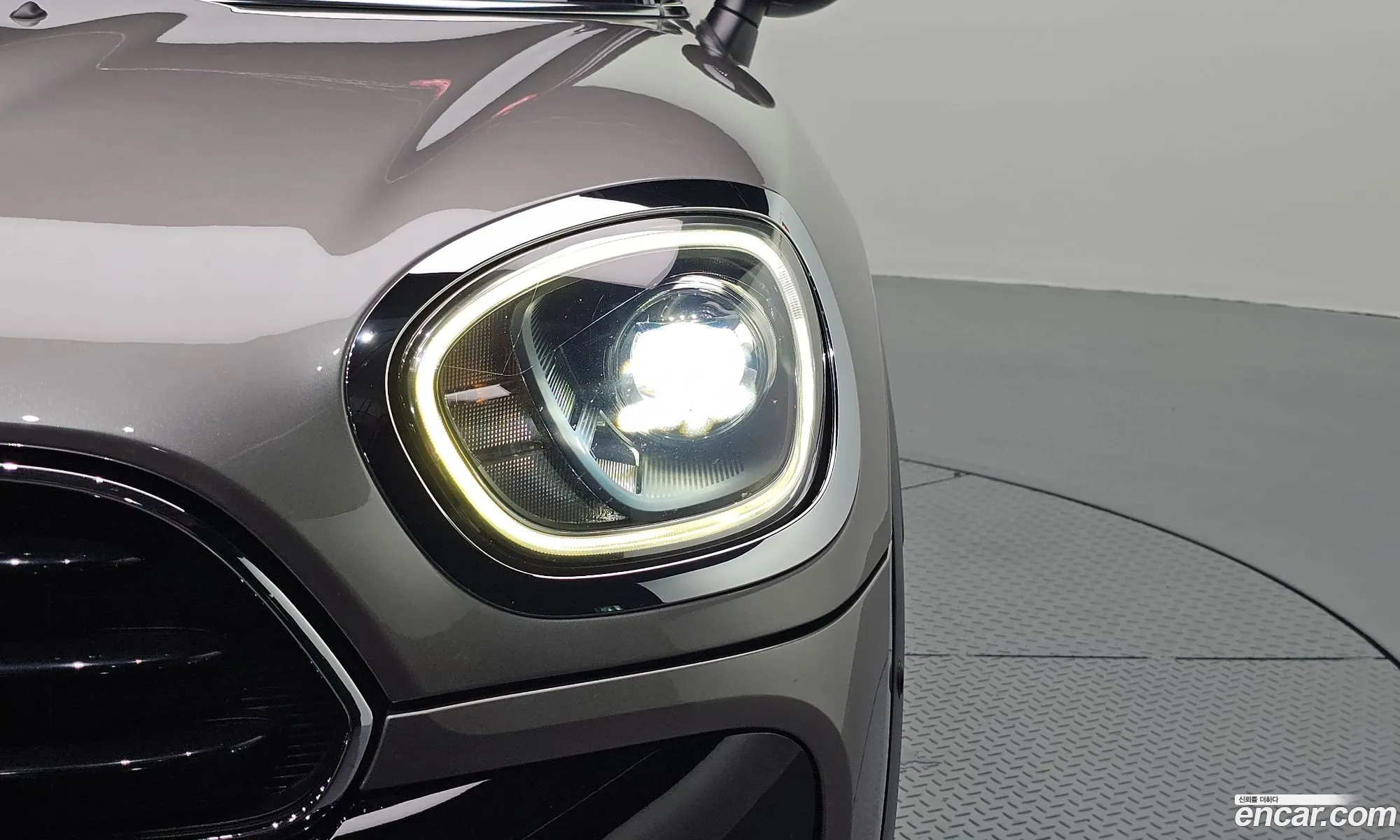 Mini Cooper Countryman 2018 WMWYU9109K3H01700 — 12