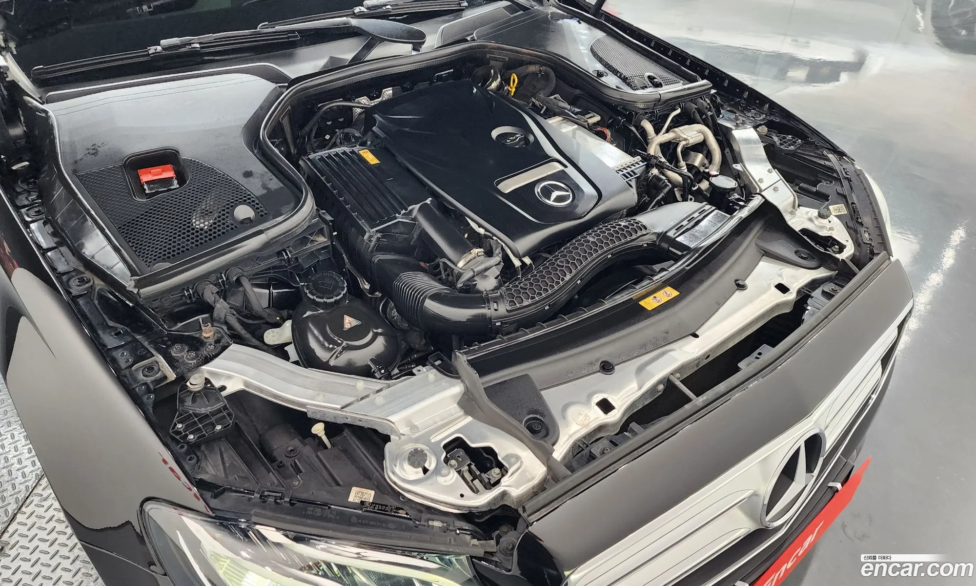 Mercedes-Benz E-Class W213 2017 WDDZF4CB1HA123781 — 19