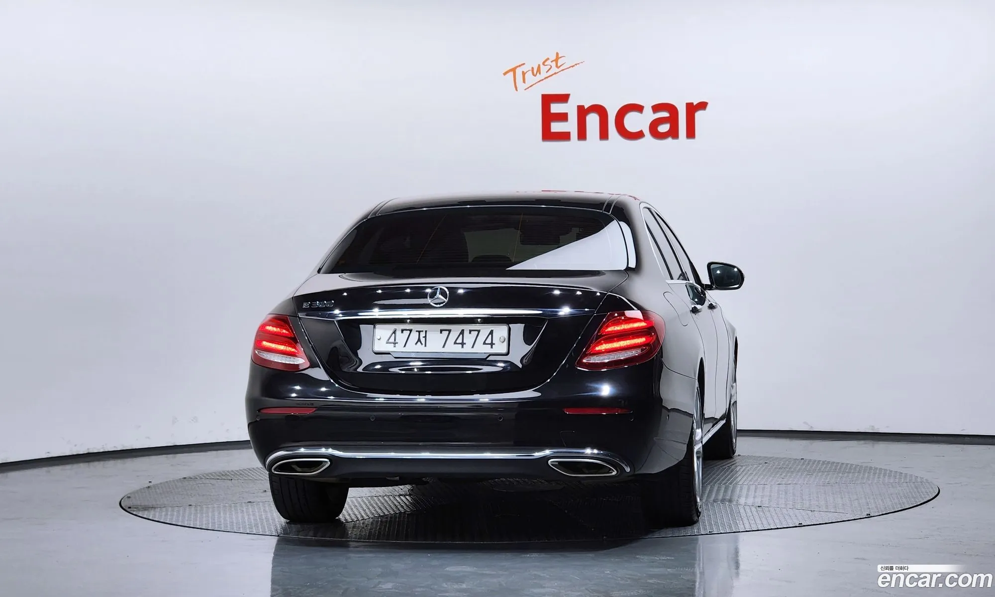 Mercedes-Benz E-Class W213 2017 WDDZF4CB1HA123781 — 4