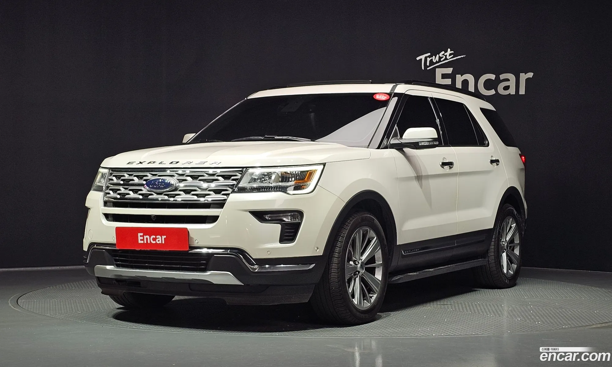 Ford Explorer 2018 1FM5K8FH3JGA48981 — 26