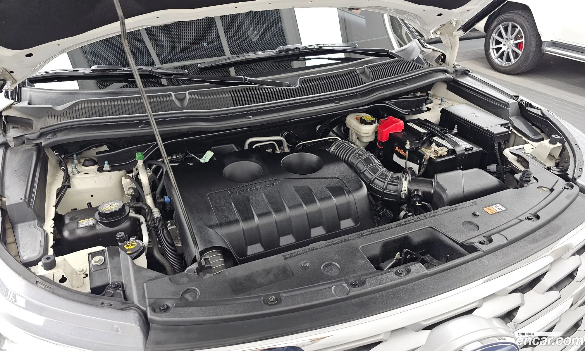Ford Explorer 2018 1FM5K8FH3JGA48981 — 6