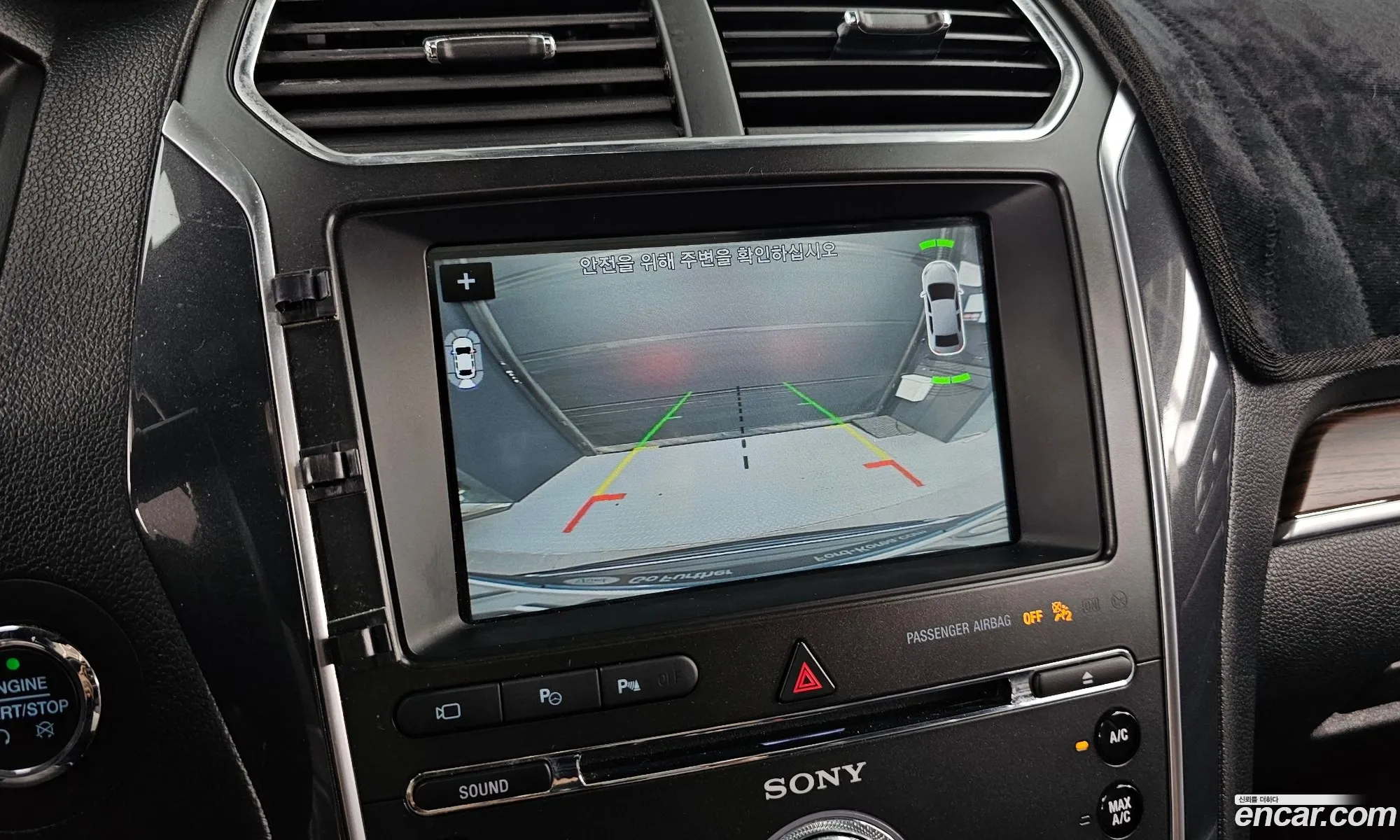 Ford Explorer 2018 1FM5K8FH3JGA48981 — 2
