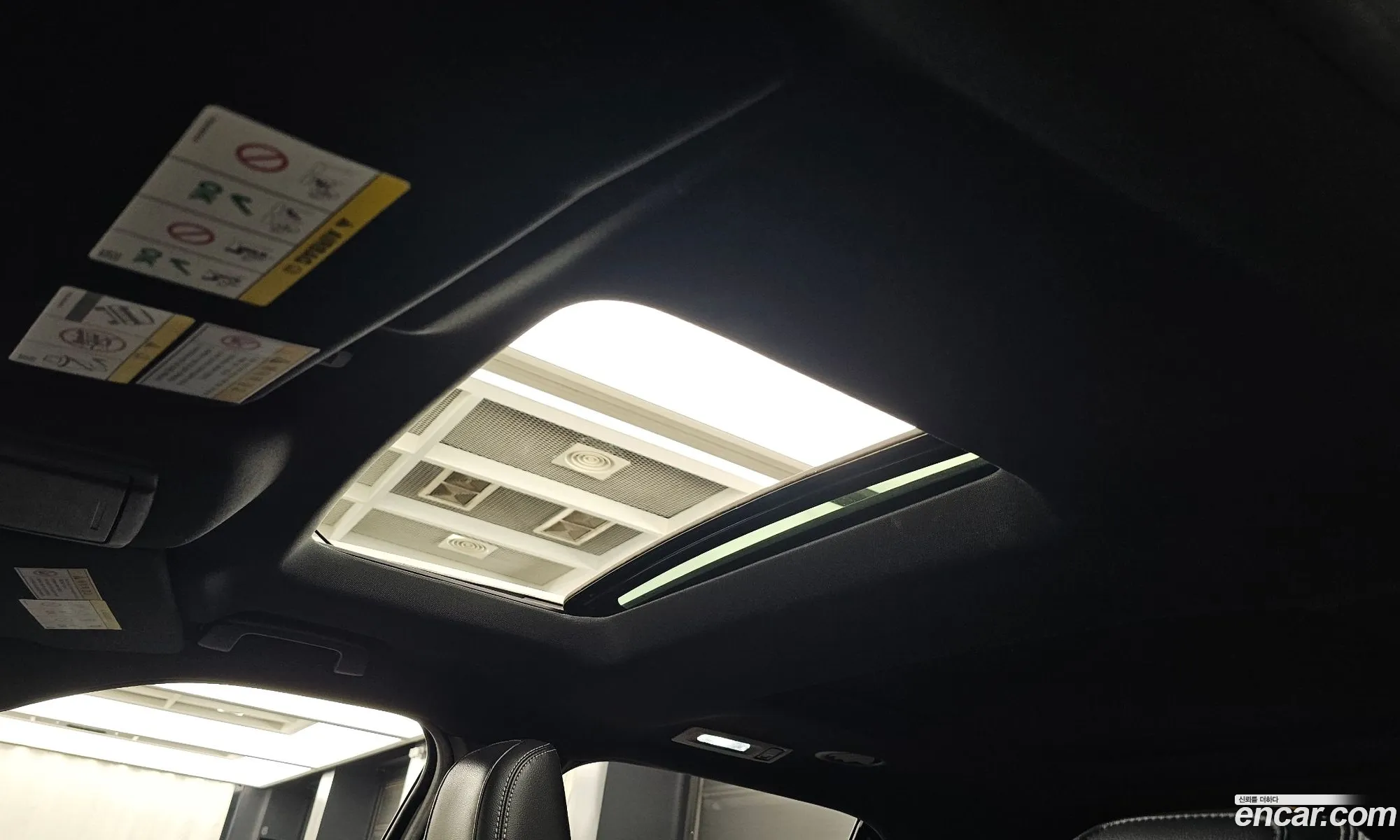 Ford Explorer 2018 1FM5K8FH3JGA48981 — 14