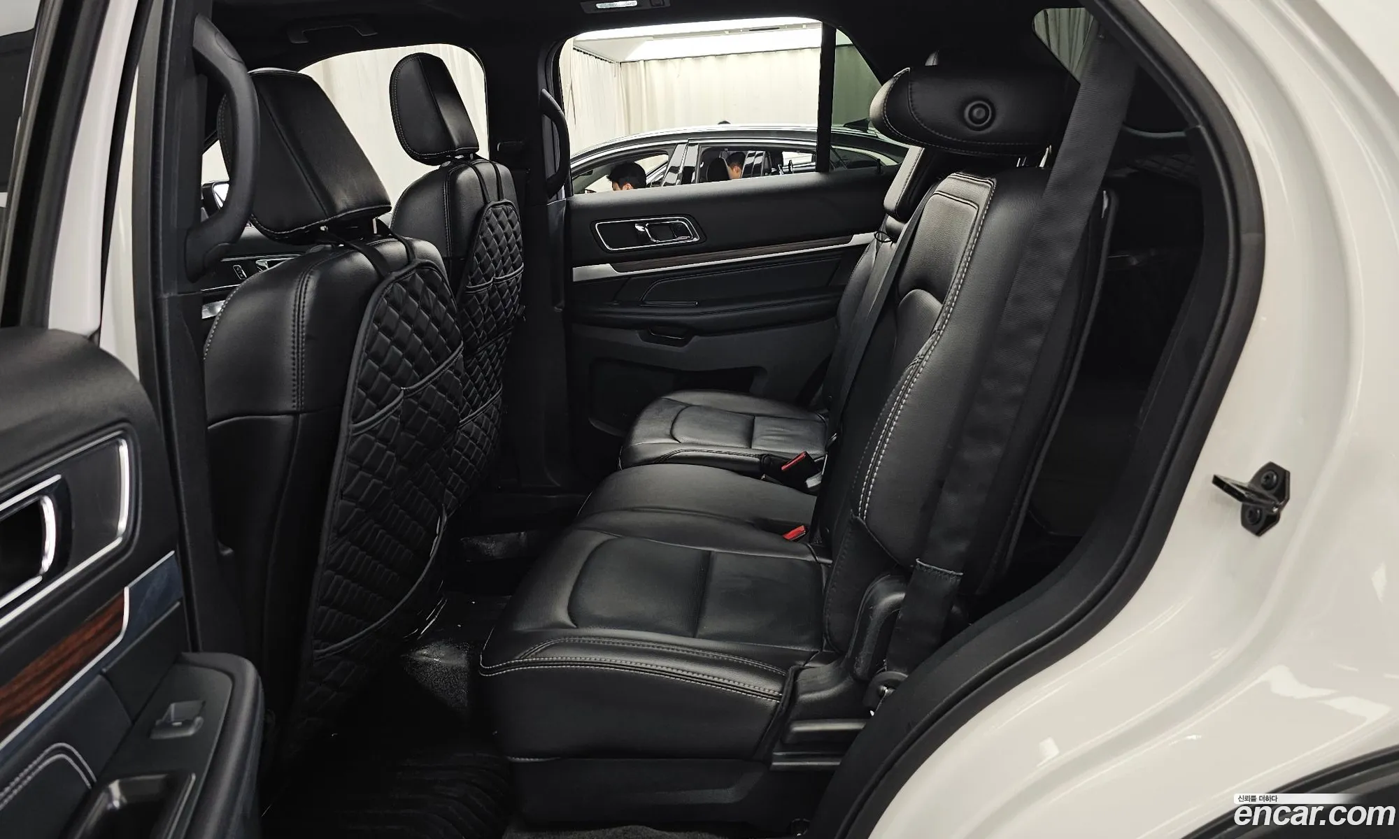 Ford Explorer 2018 1FM5K8FH3JGA48981 — 7