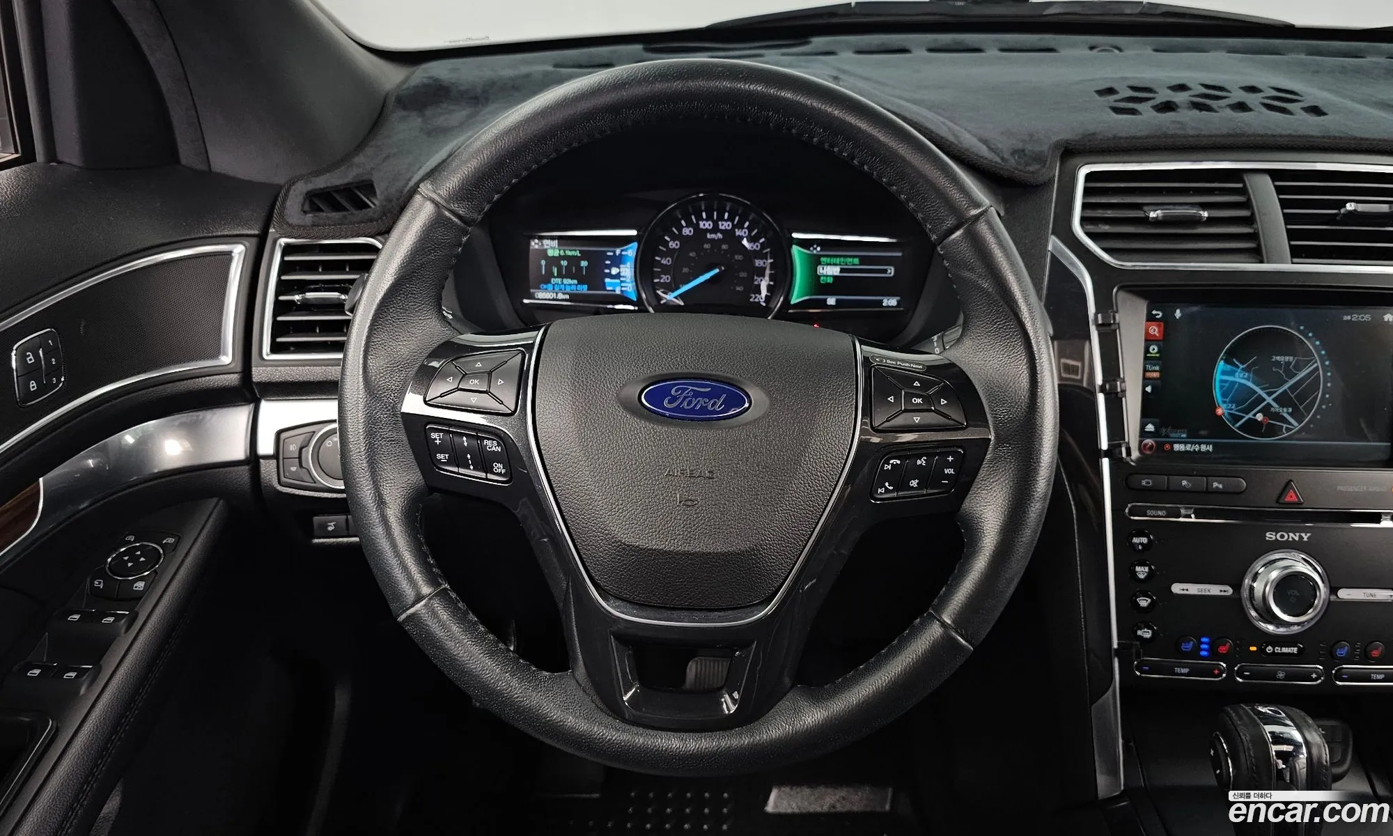 Ford Explorer 2018 1FM5K8FH3JGA48981 — 34