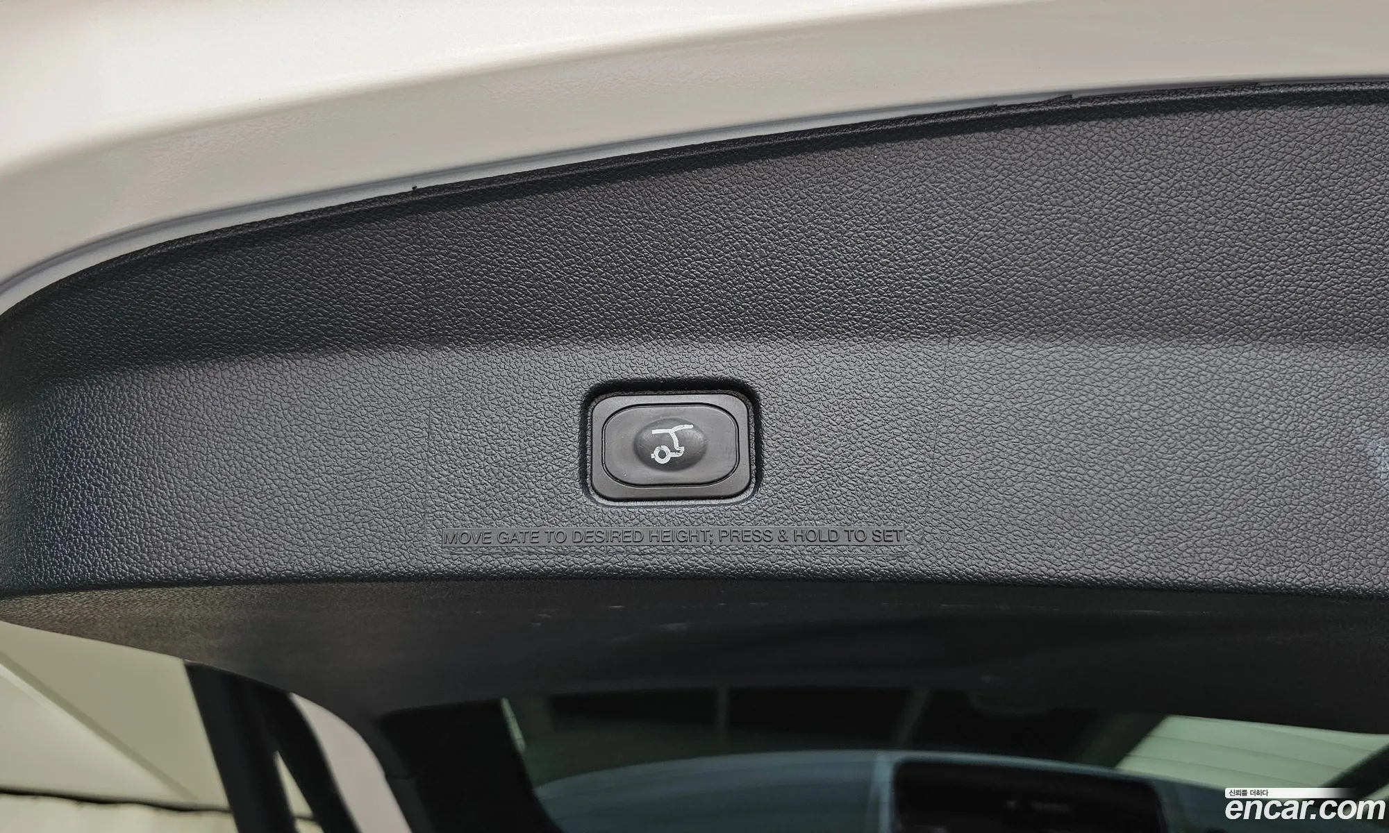 Ford Explorer 2018 1FM5K8FH3JGA48981 — 30