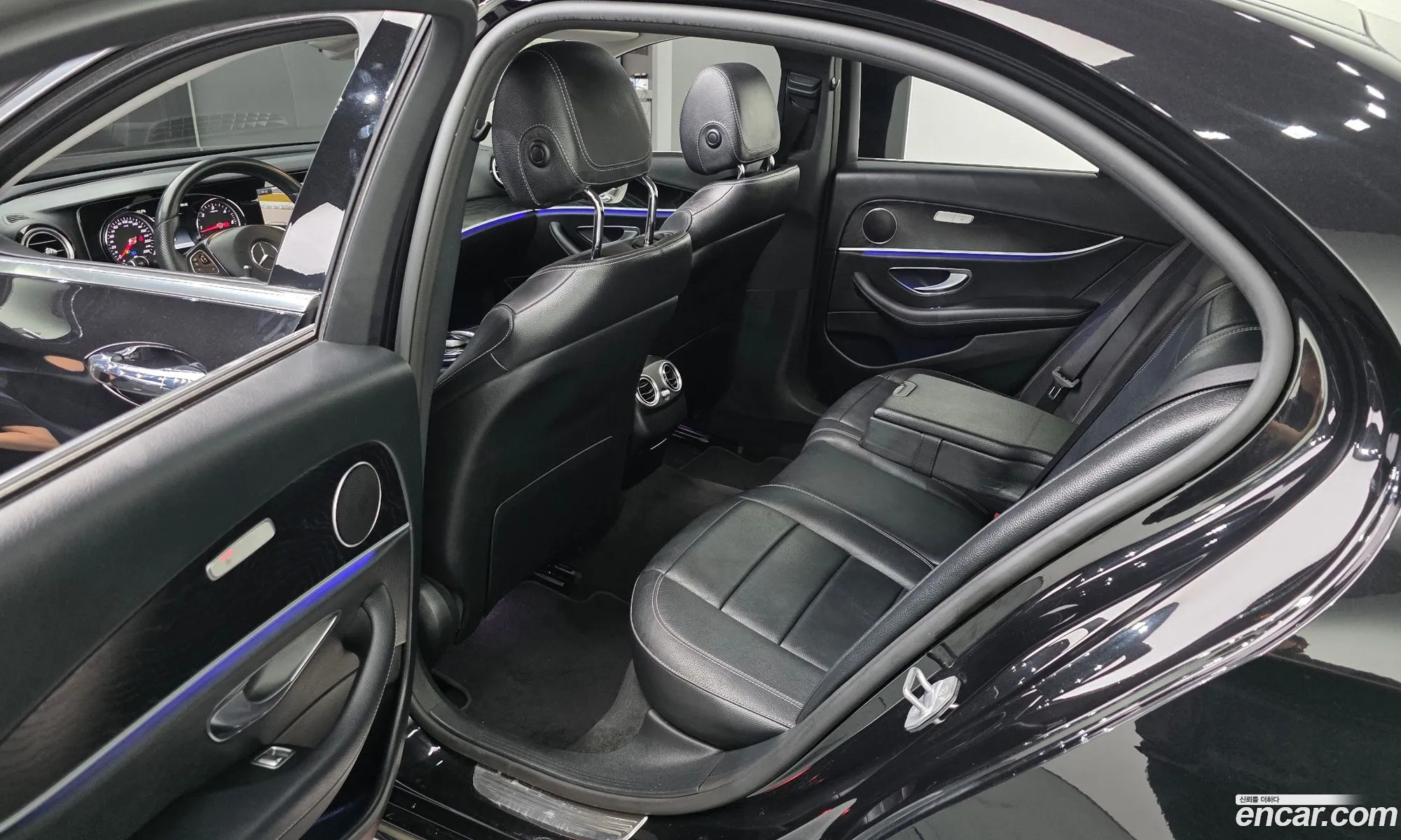 Mercedes-Benz E-Class W213 2017 — 10