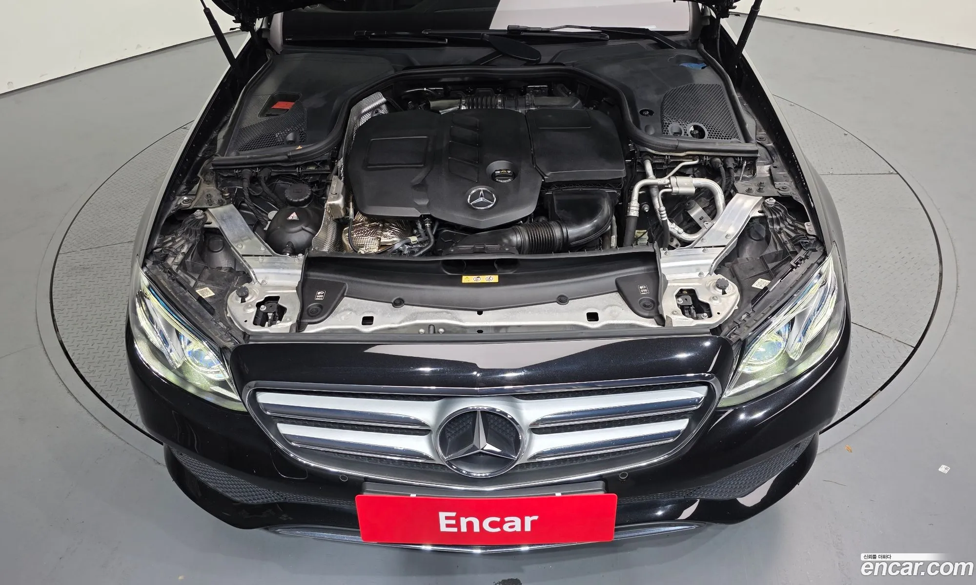 Mercedes-Benz E-Class W213 2017 — 11
