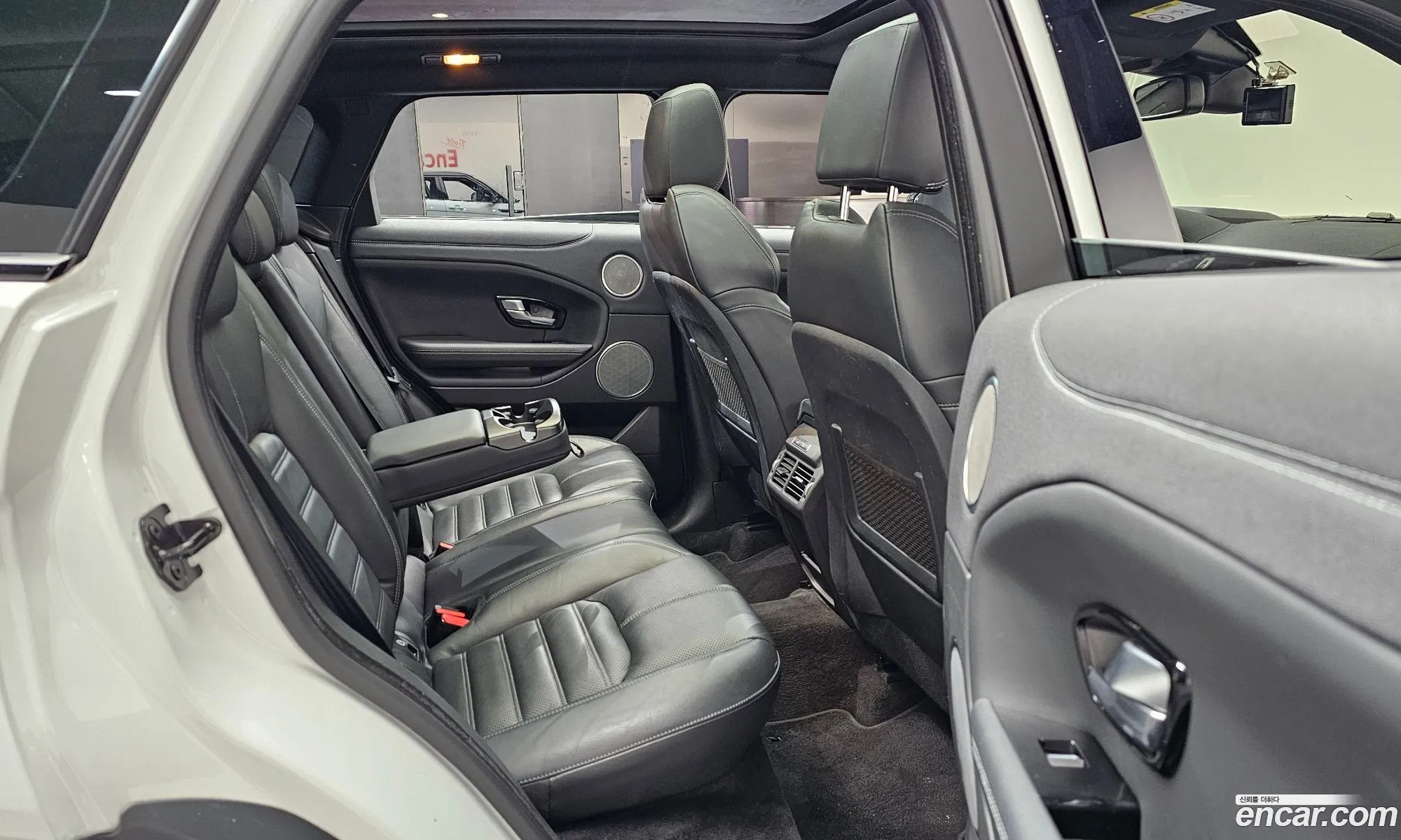 Land Rover Range Rover Evoque 2019 — 19