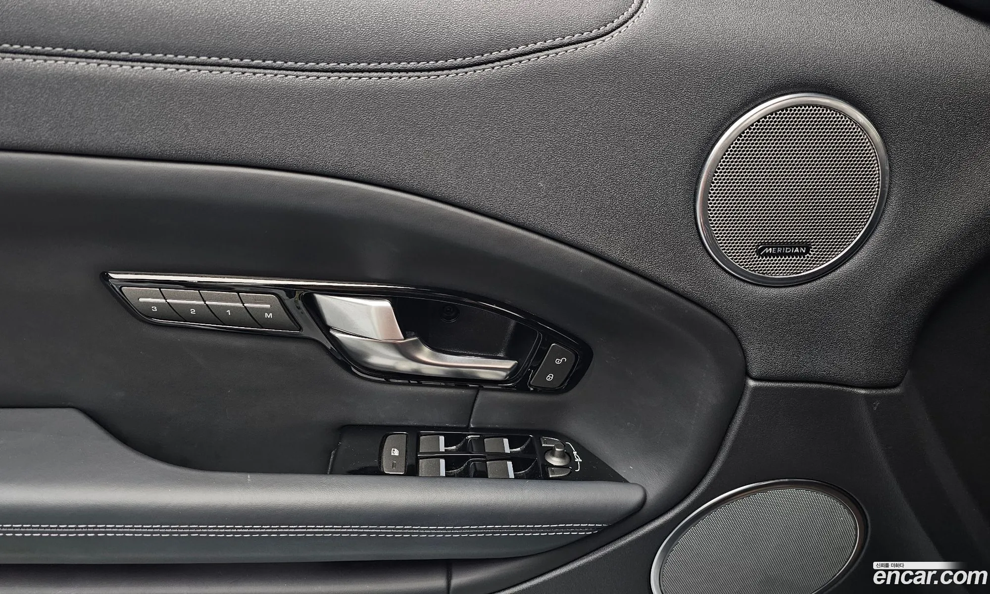 Land Rover Range Rover Evoque 2019 — 25