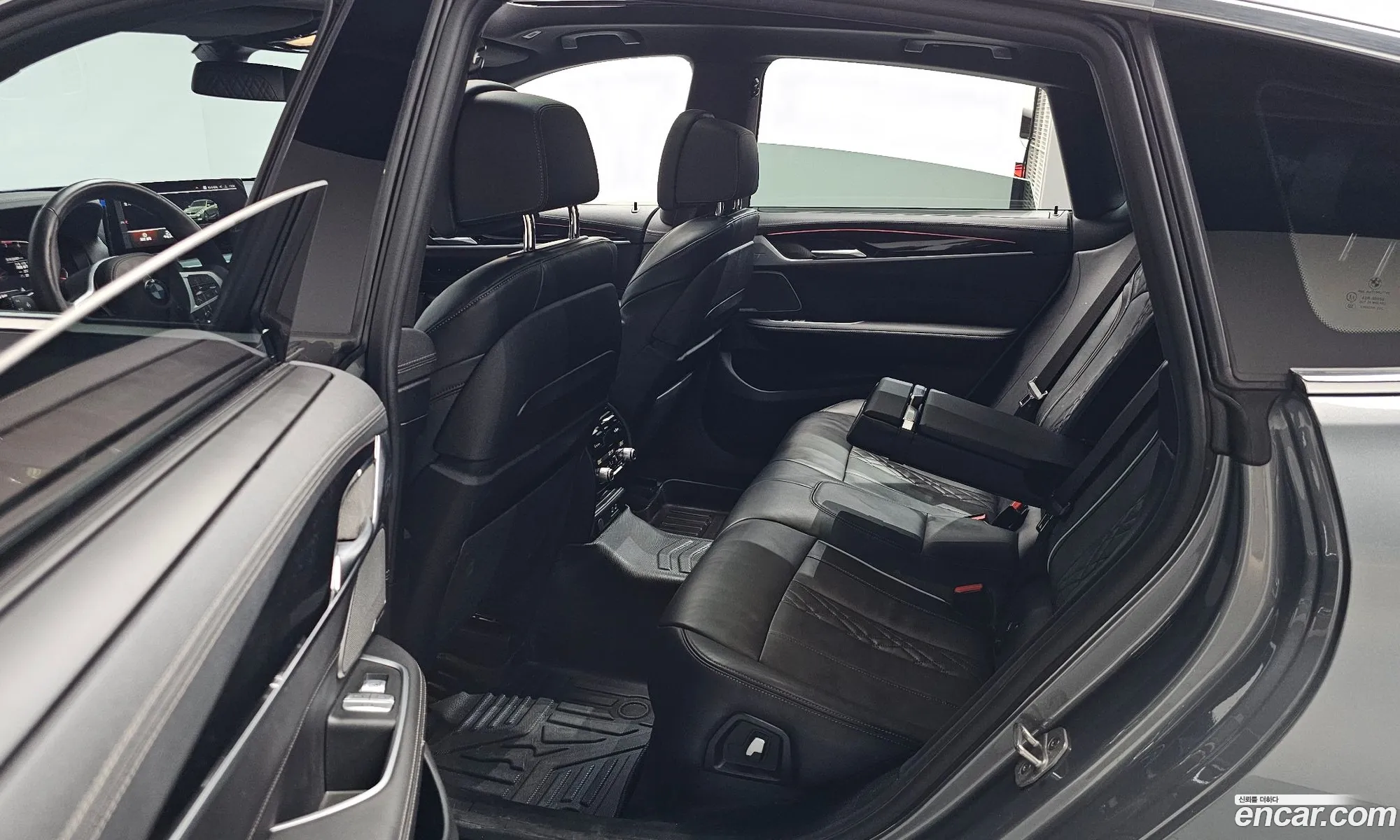 BMW 6 Series GT 2024 — 13