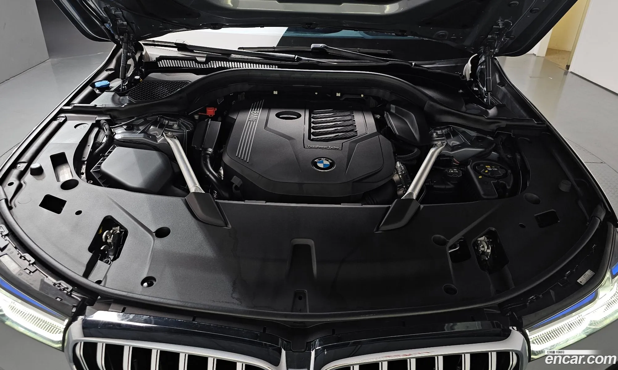 BMW 6 Series GT 2024 — 8