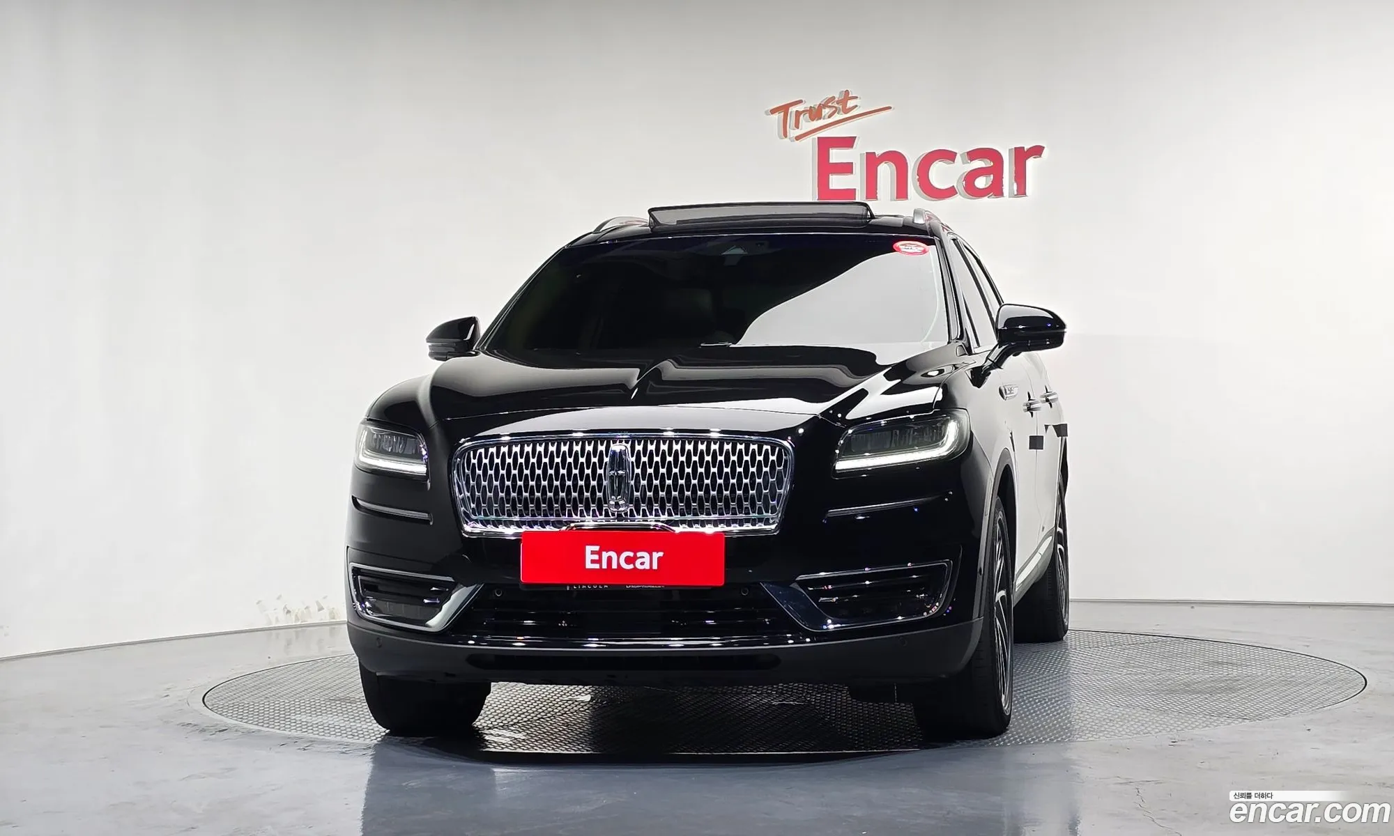 Lincoln Nautilus 2019 2LMPJ8LP7KBL64954 — 4