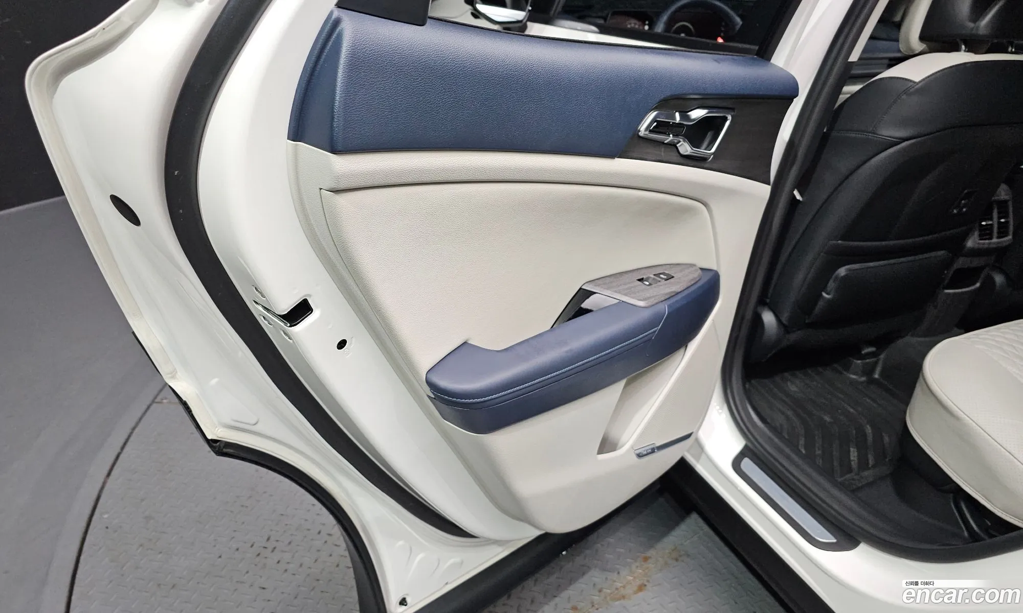 Kia Sportage Hybrid 2024 — 31