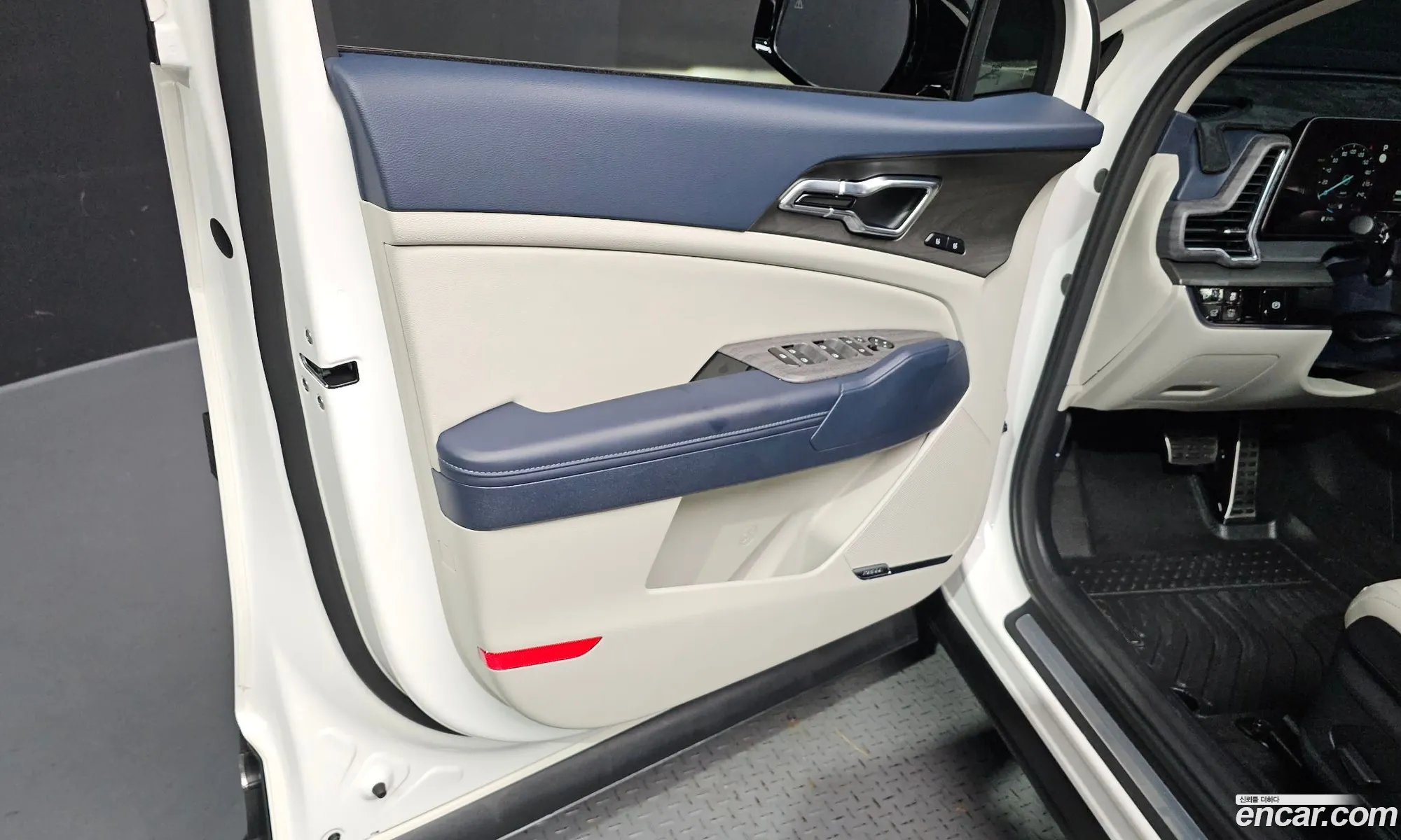 Kia Sportage Hybrid 2024 — 24
