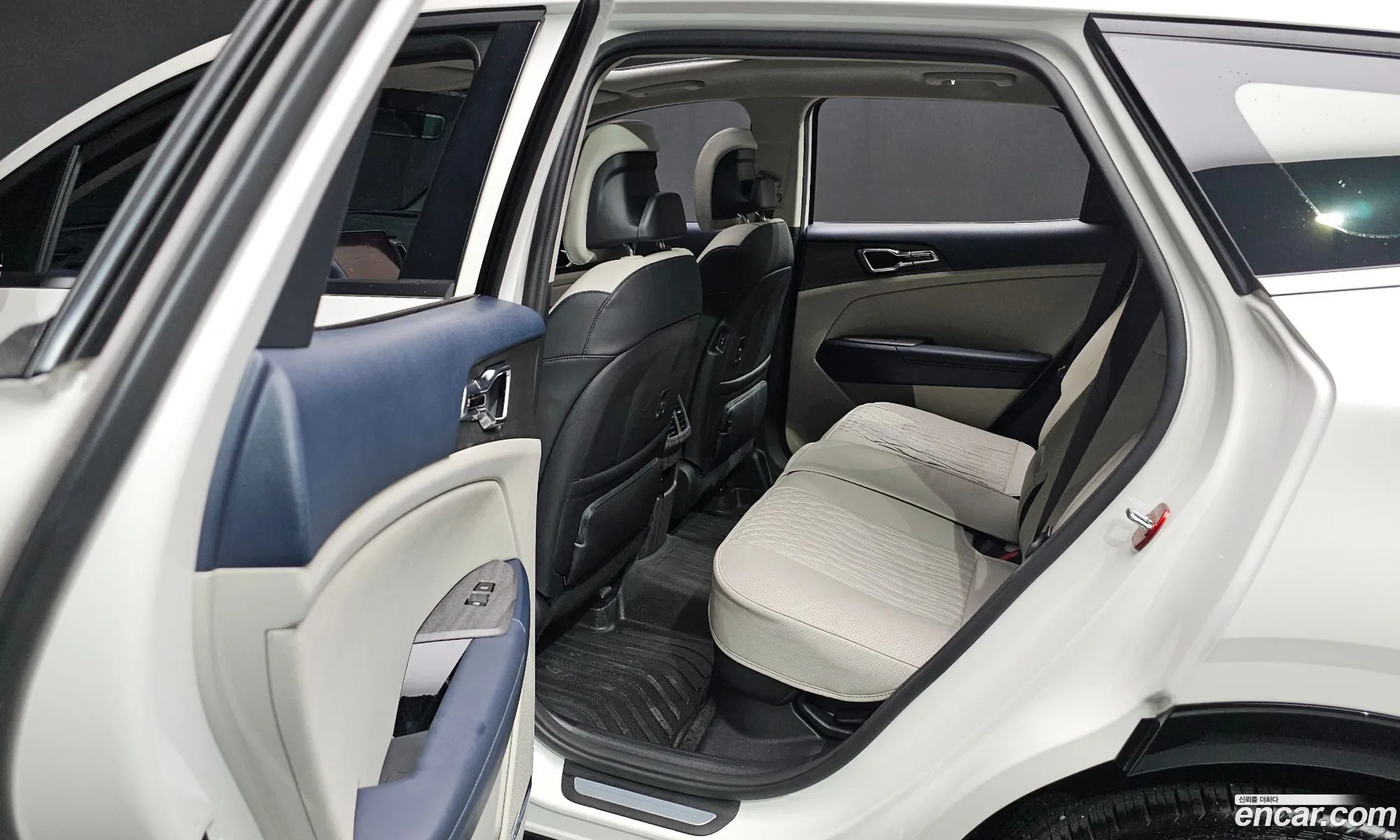 Kia Sportage Hybrid 2024 — 28