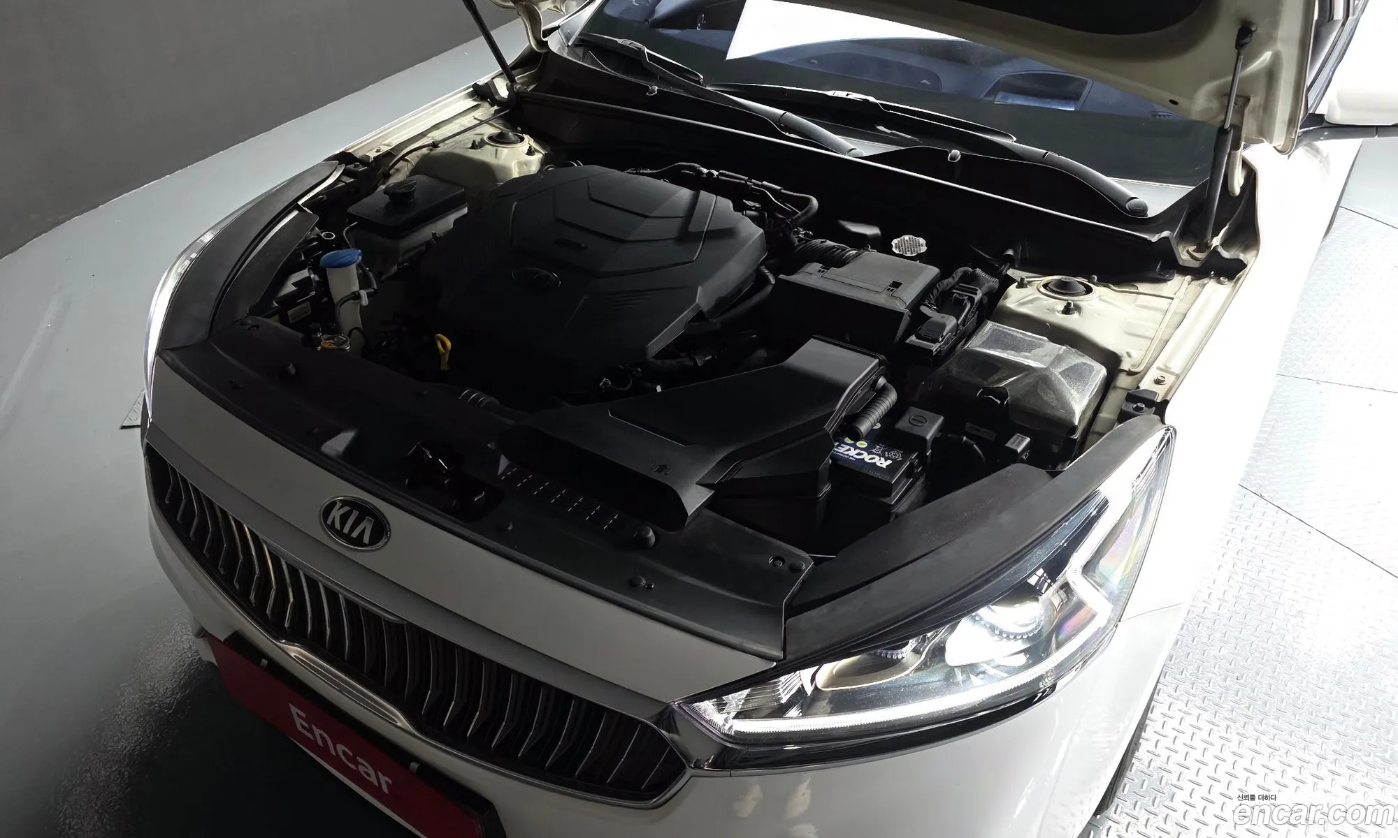 Kia K7 2016 — 12