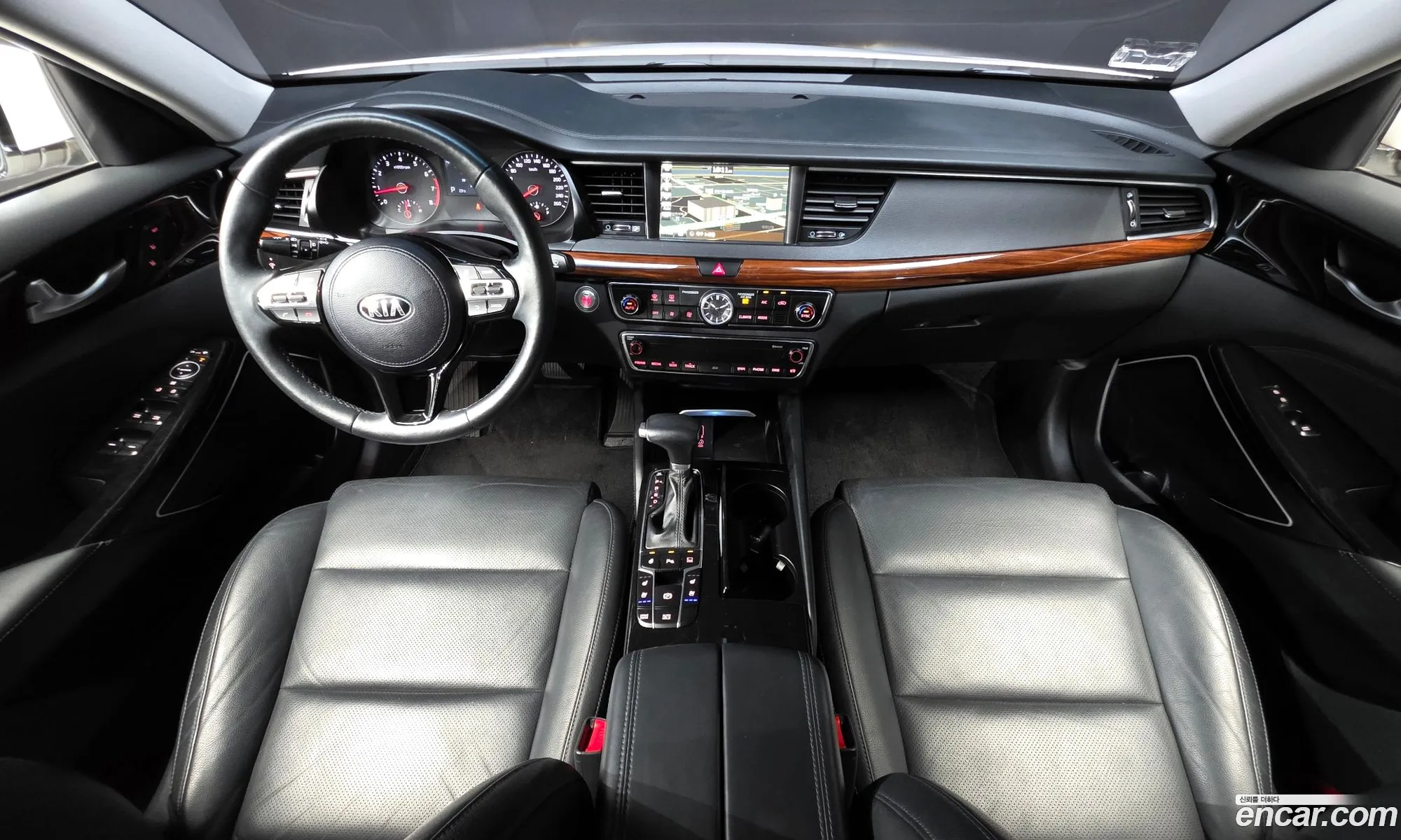 Kia K7 2016 — 28