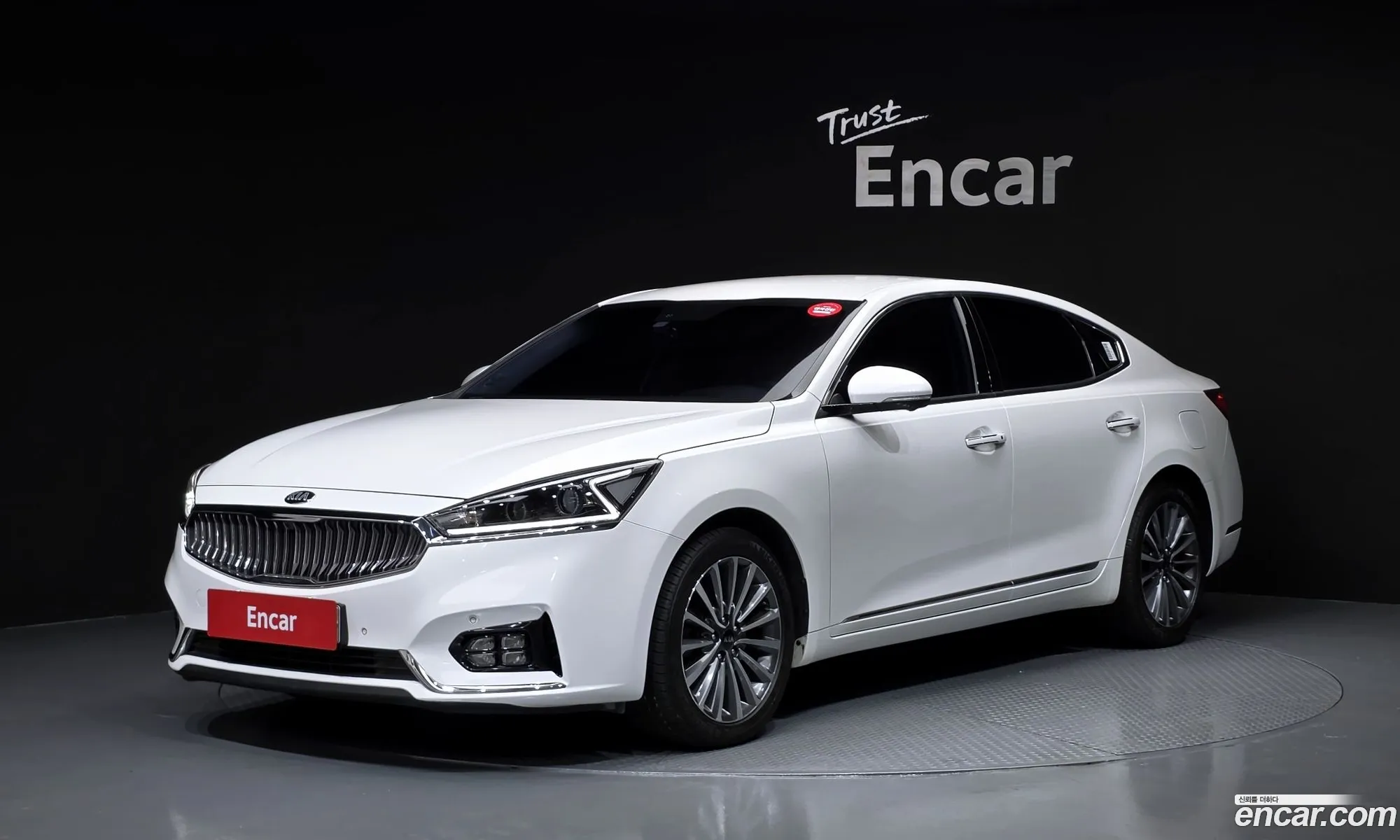 Kia K7 2016 — 11