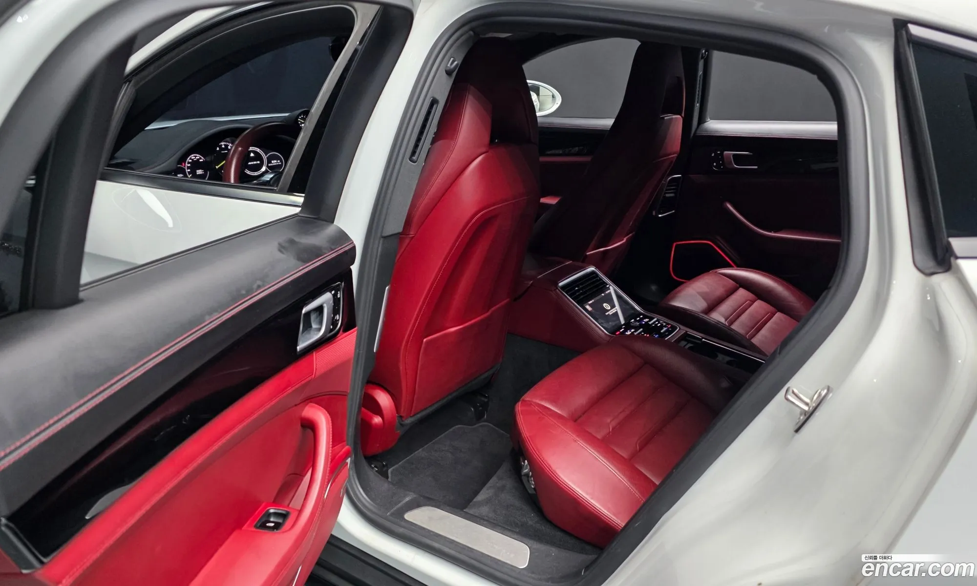 Porsche Panamera 2019 WP0AE2974KL123030 — 3