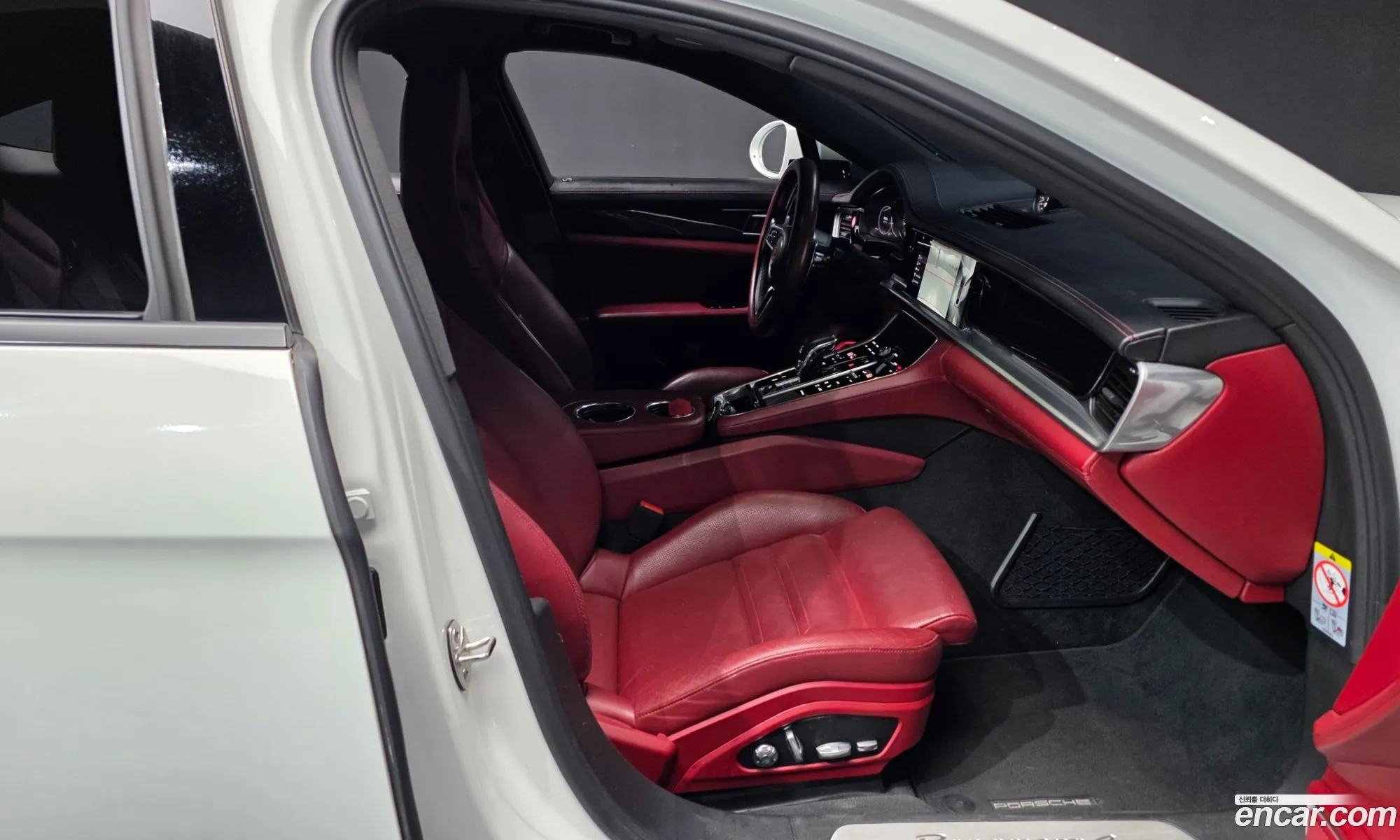 Porsche Panamera 2019 WP0AE2974KL123030 — 24