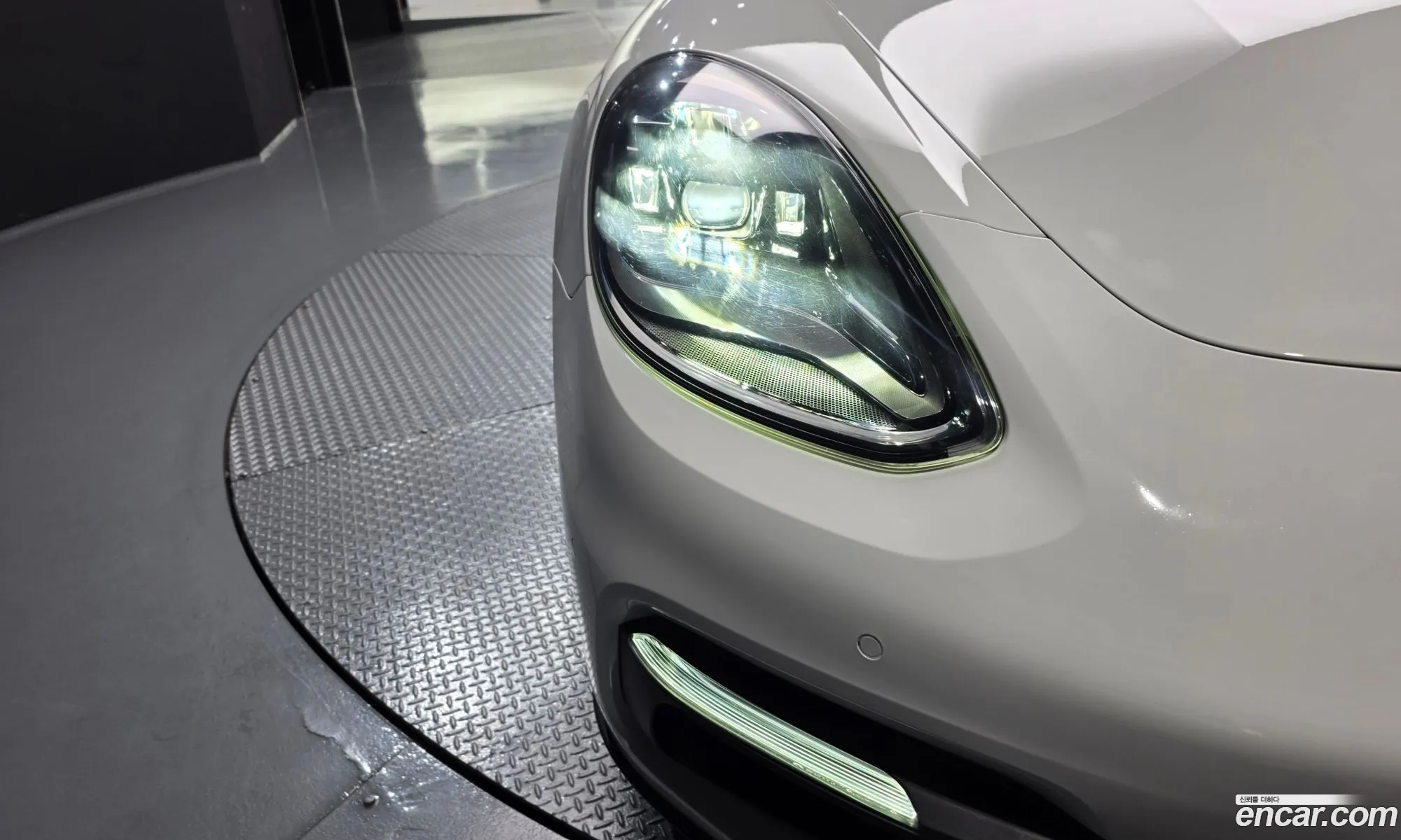 Porsche Panamera 2019 WP0AE2974KL123030 — 16