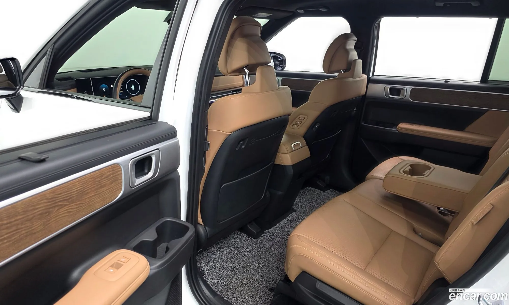 Hyundai Santa Fe 2023 — 7