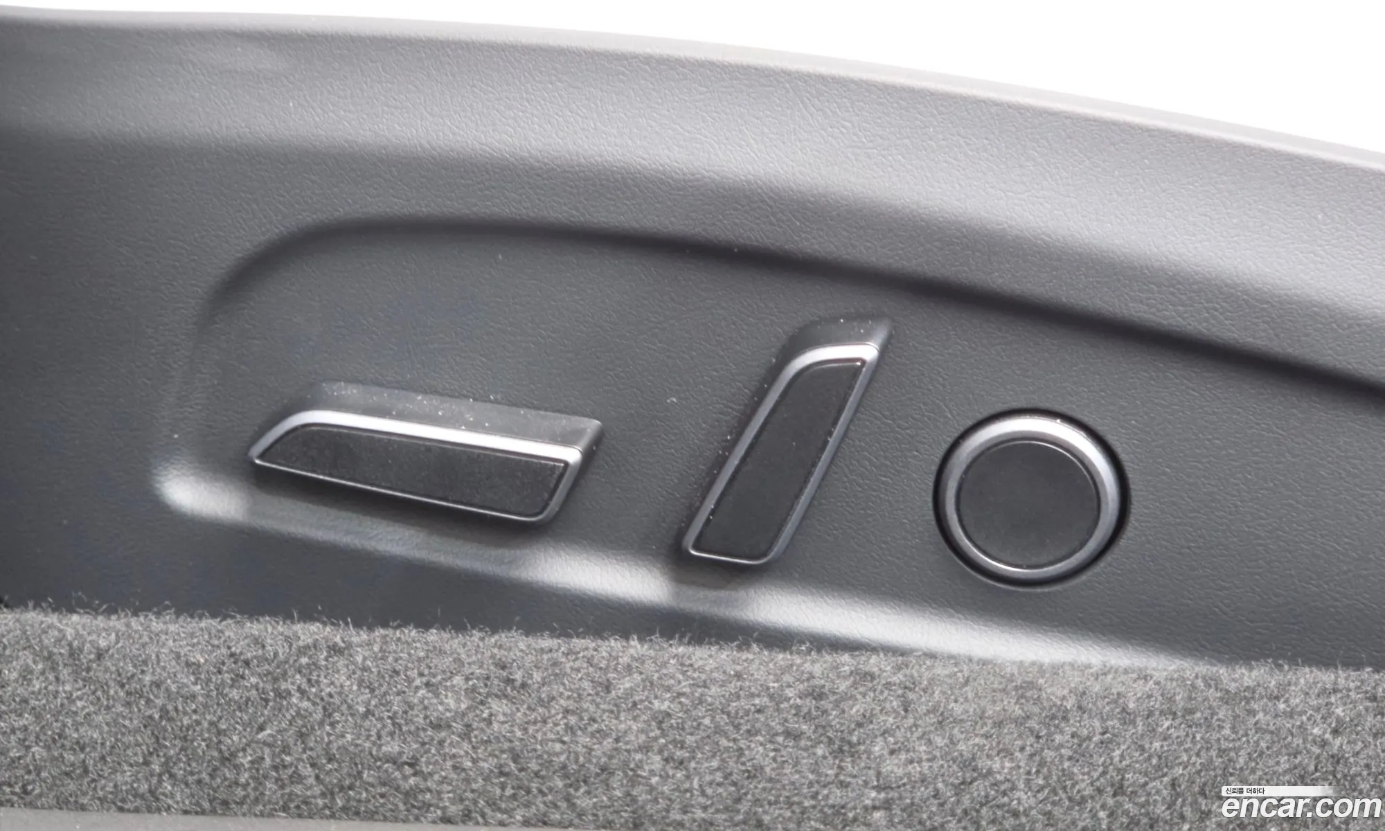 Tesla Model 3 2026 — 13