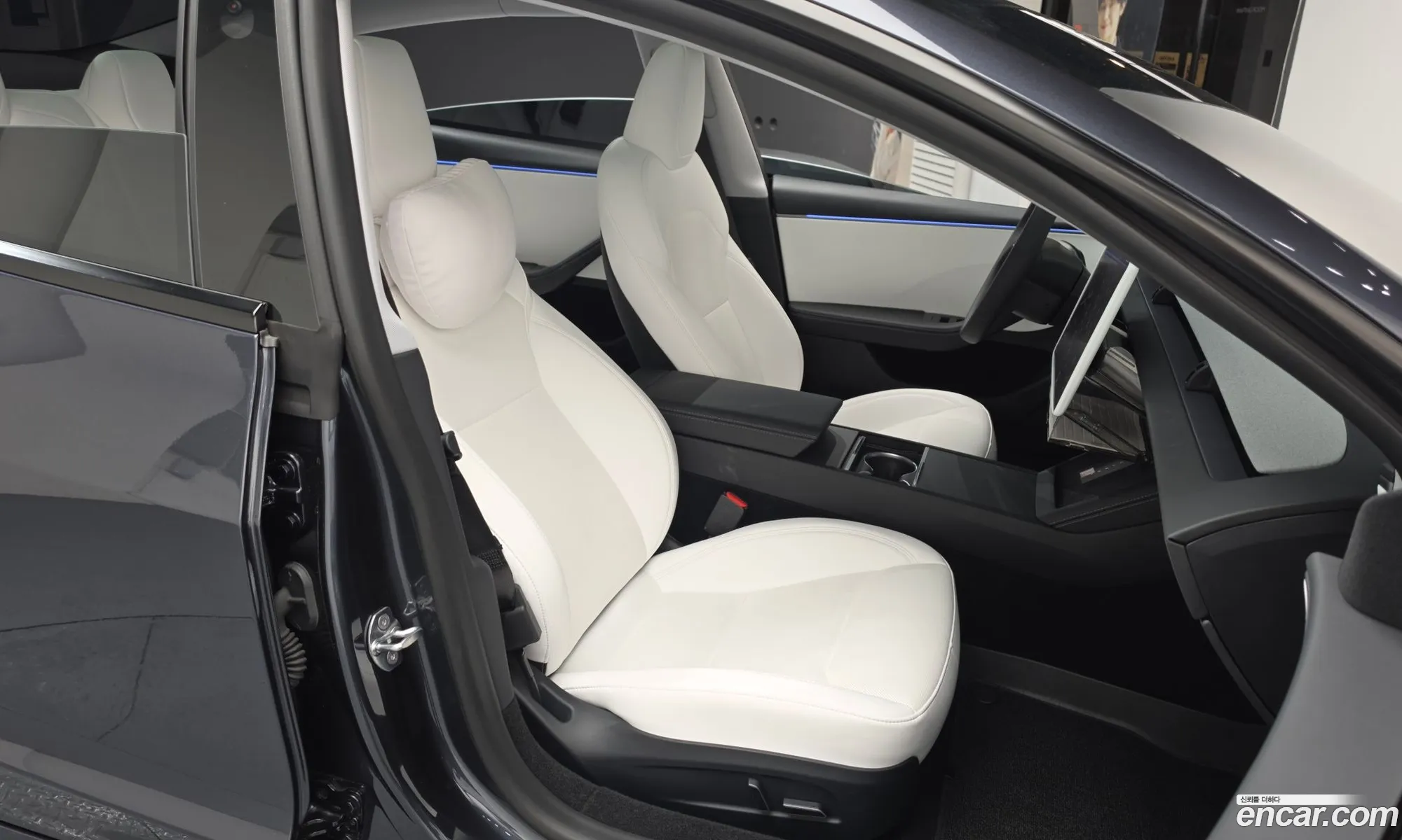 Tesla Model 3 2026 — 30
