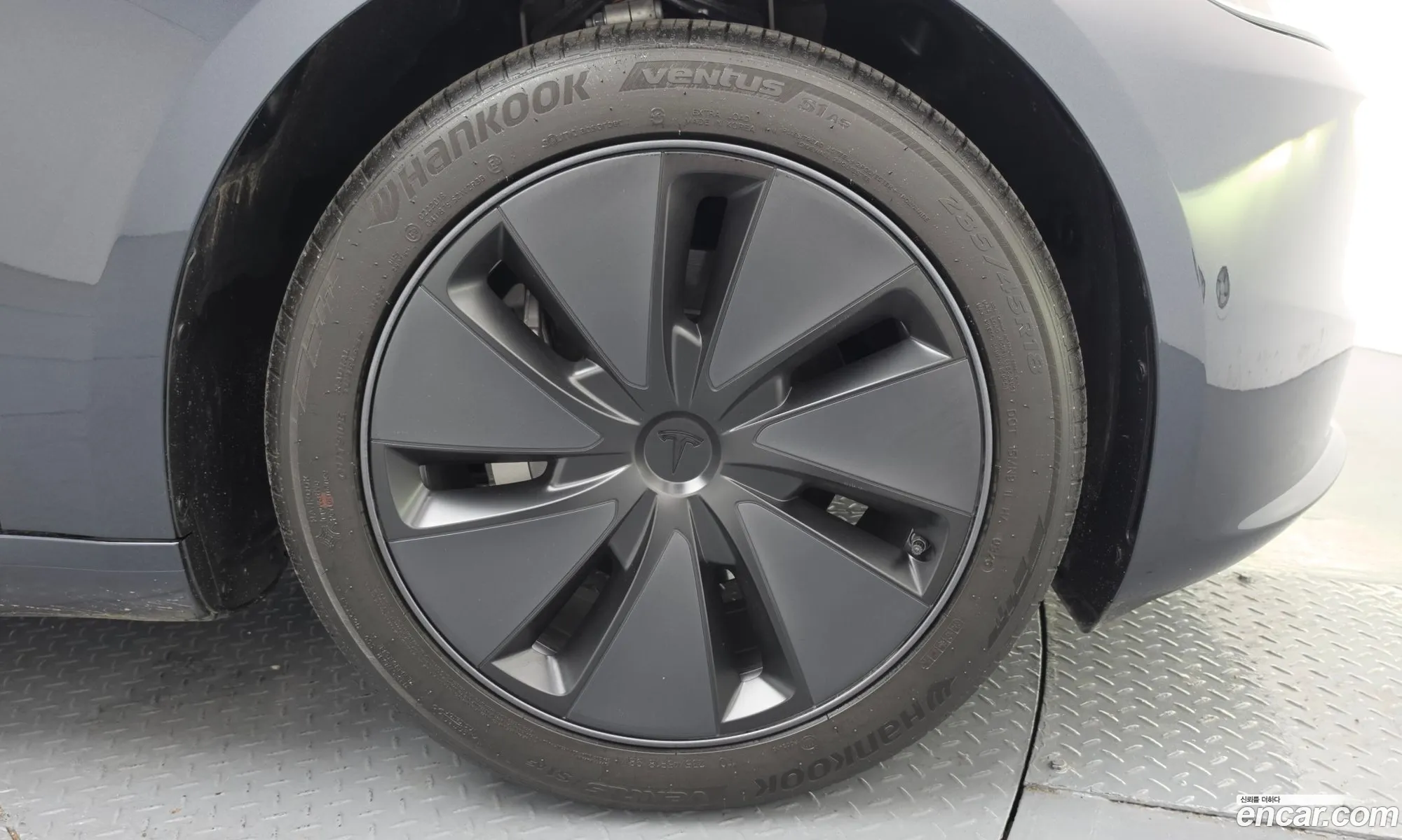 Tesla Model 3 2026 — 26