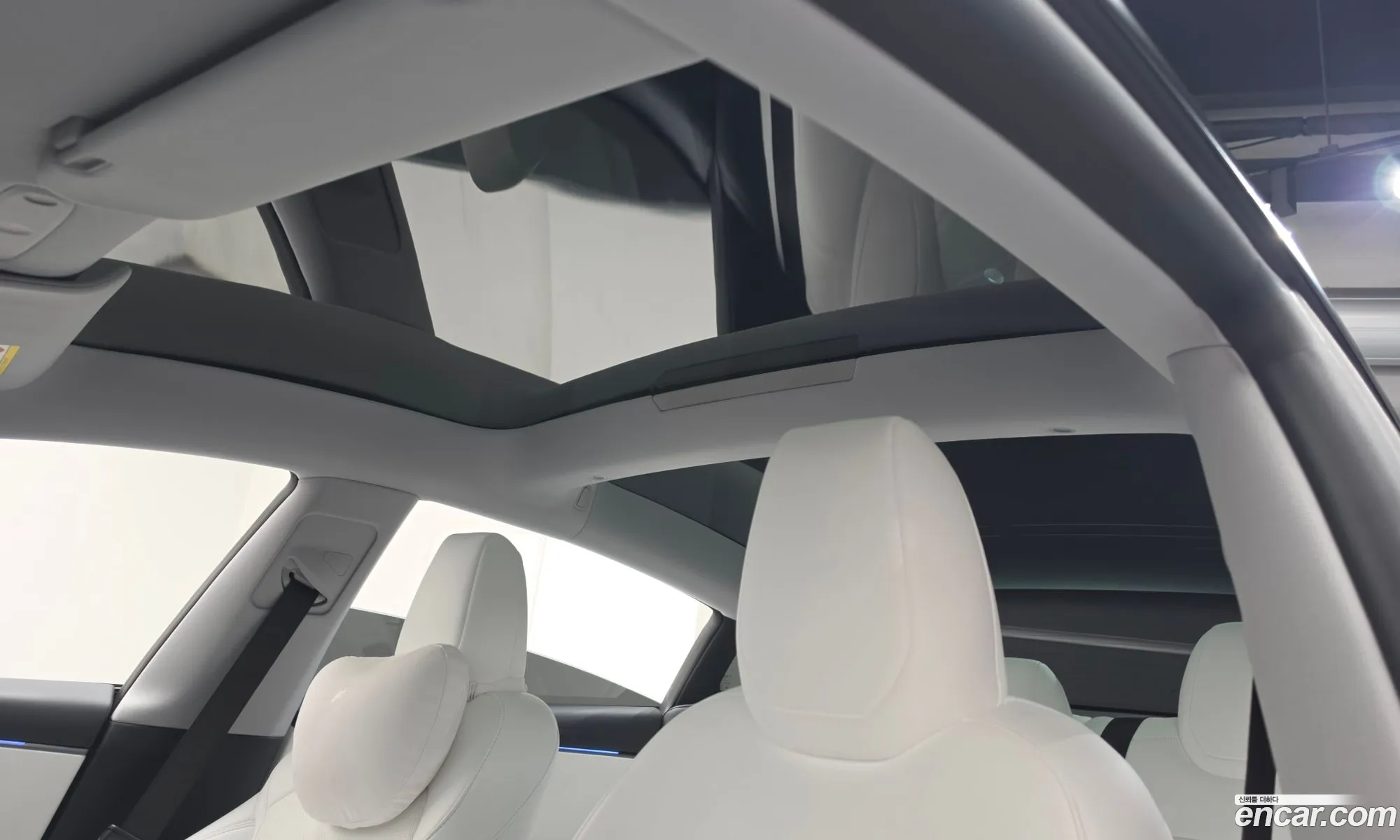 Tesla Model 3 2026 — 22