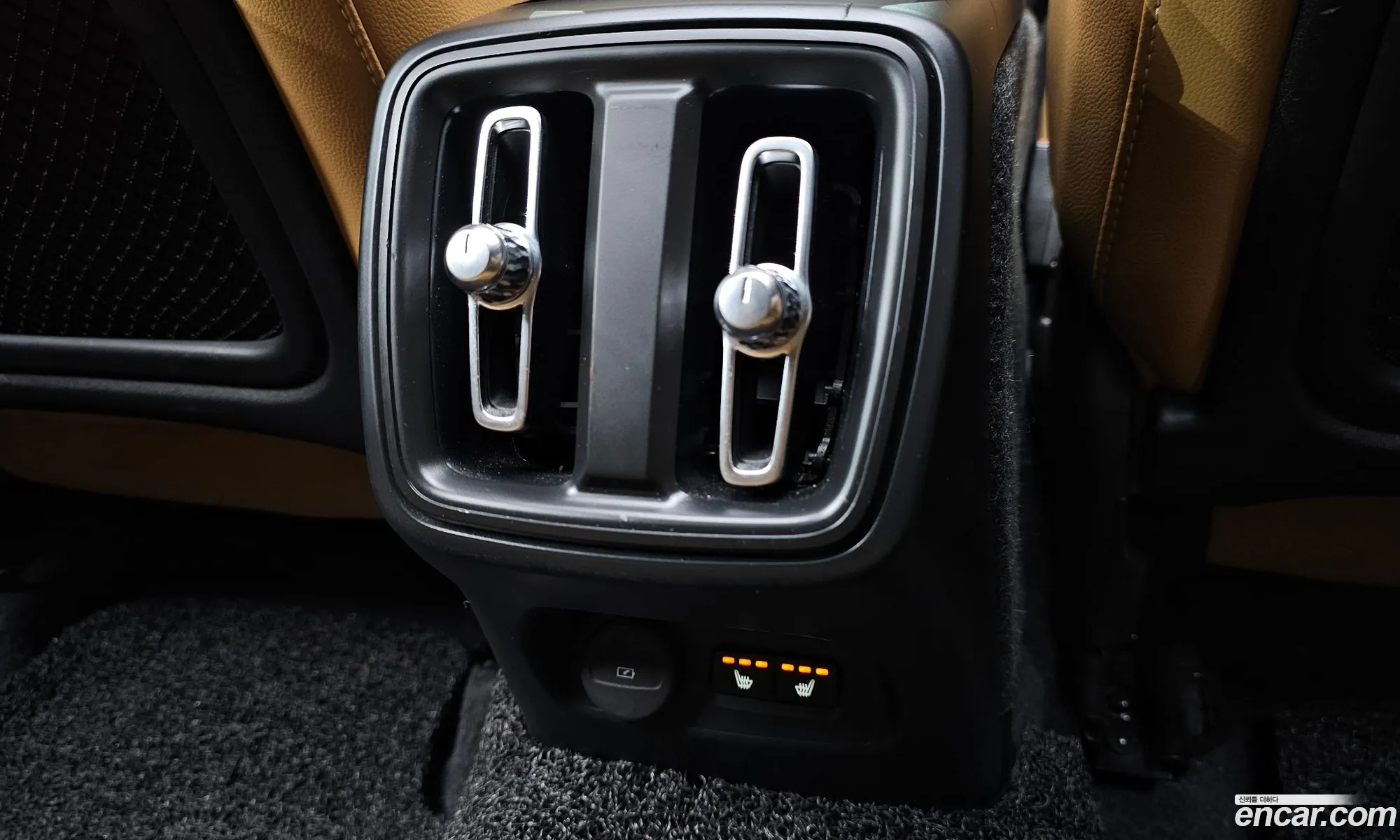 Volvo XC40 2019 YV1XZACACL2191148 — 15