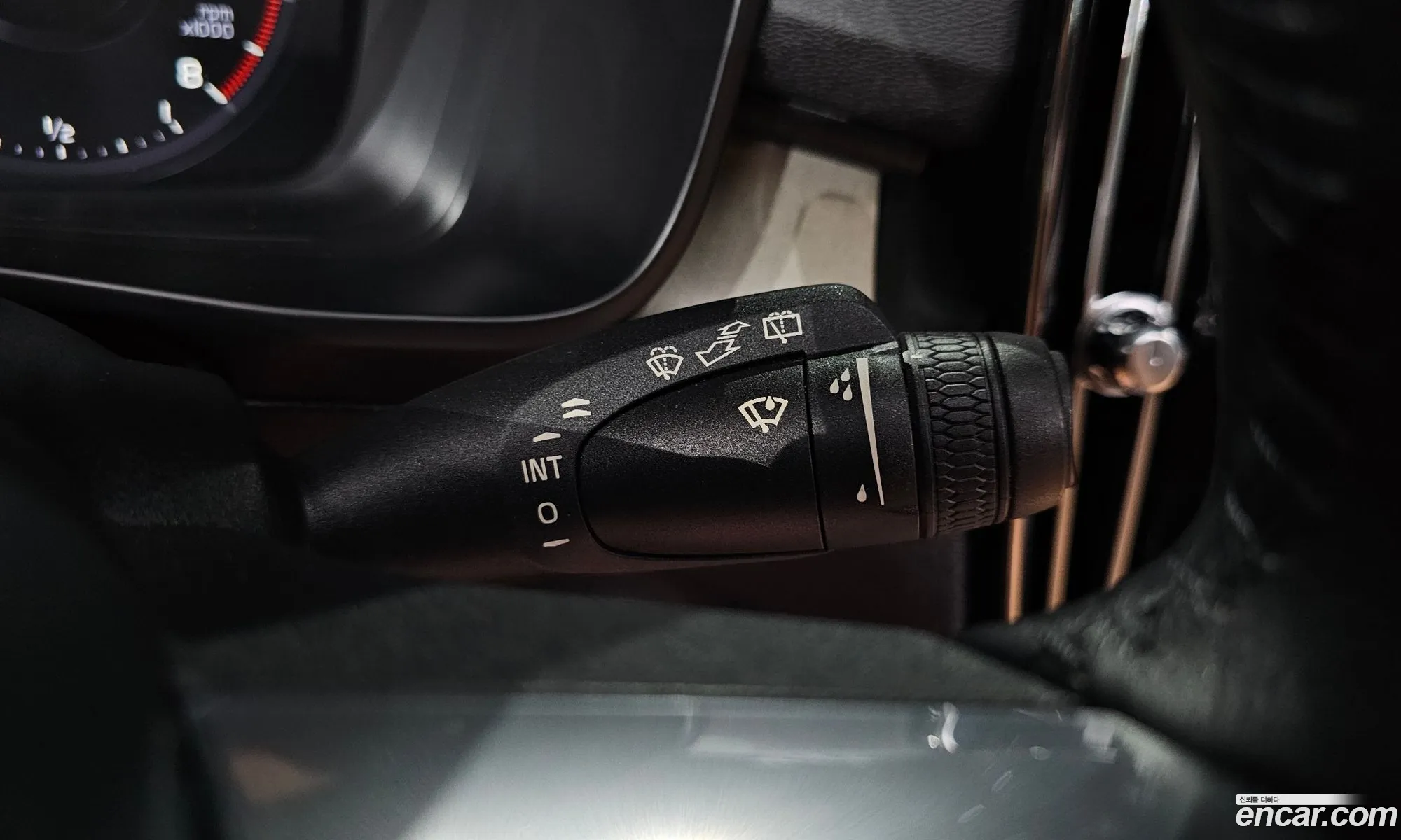 Volvo XC40 2019 YV1XZACACL2191148 — 5