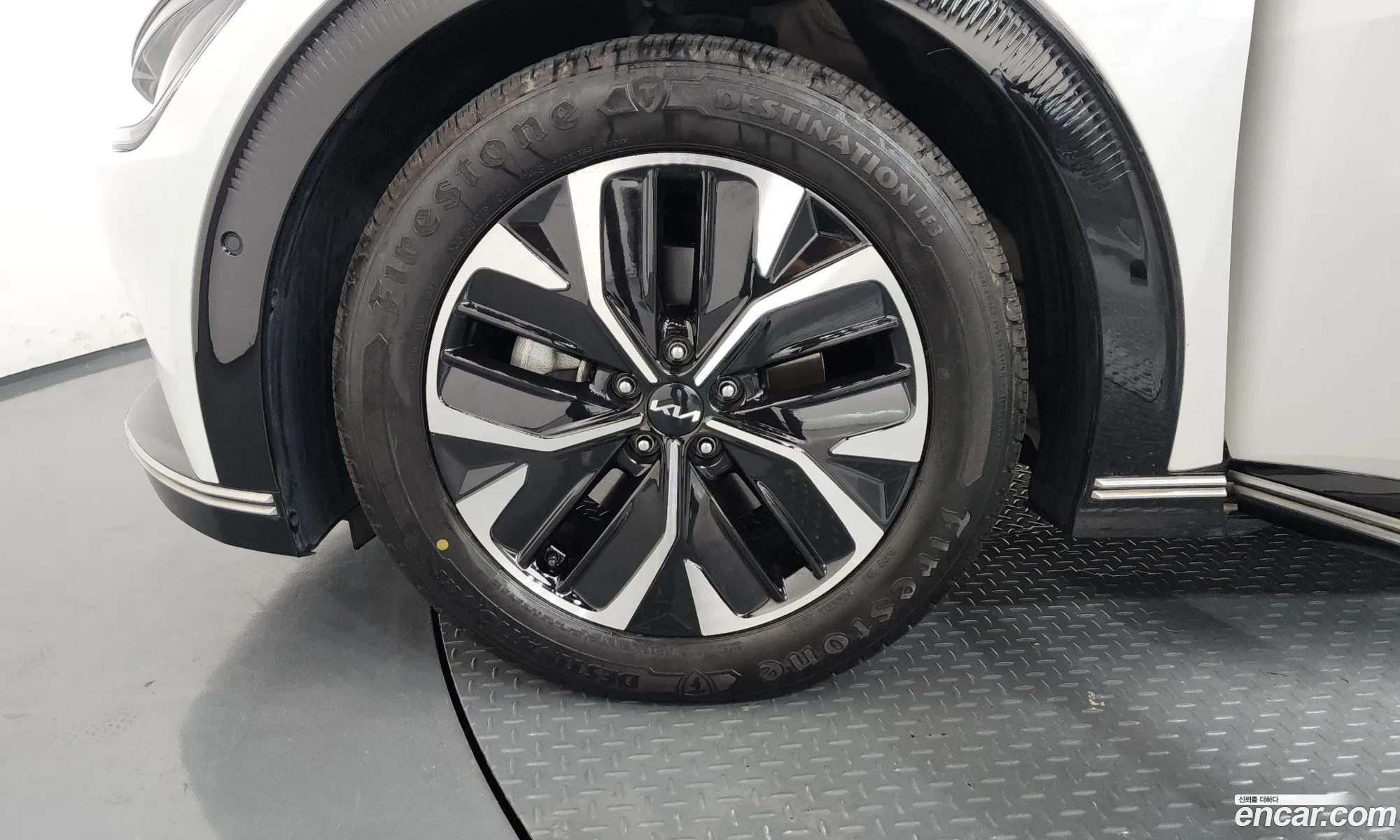 Kia EV6 2021 — 18