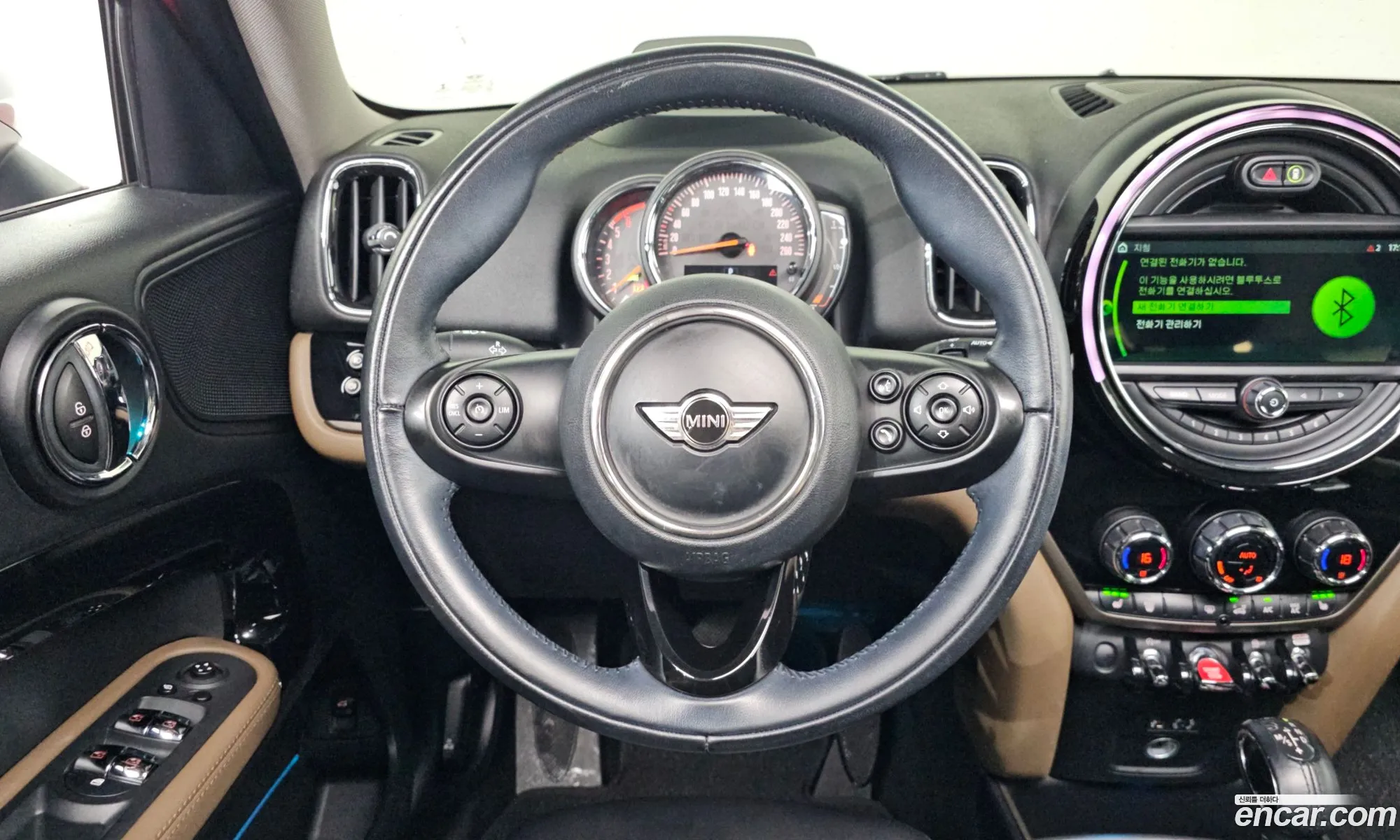 Mini Cooper D Countryman 2018 — 17