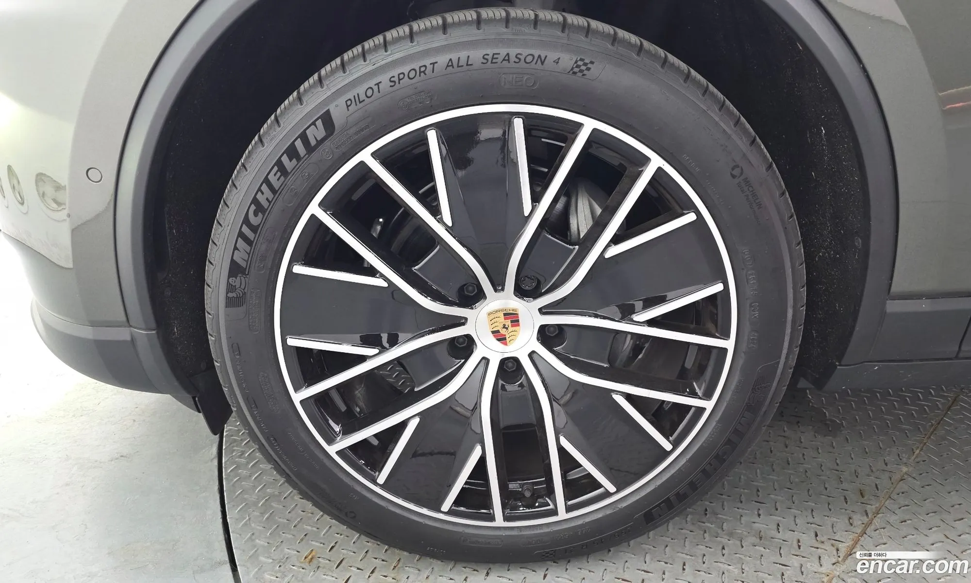 Porsche Macan EV 2025 WP1AA2XA5SL000911 — 11