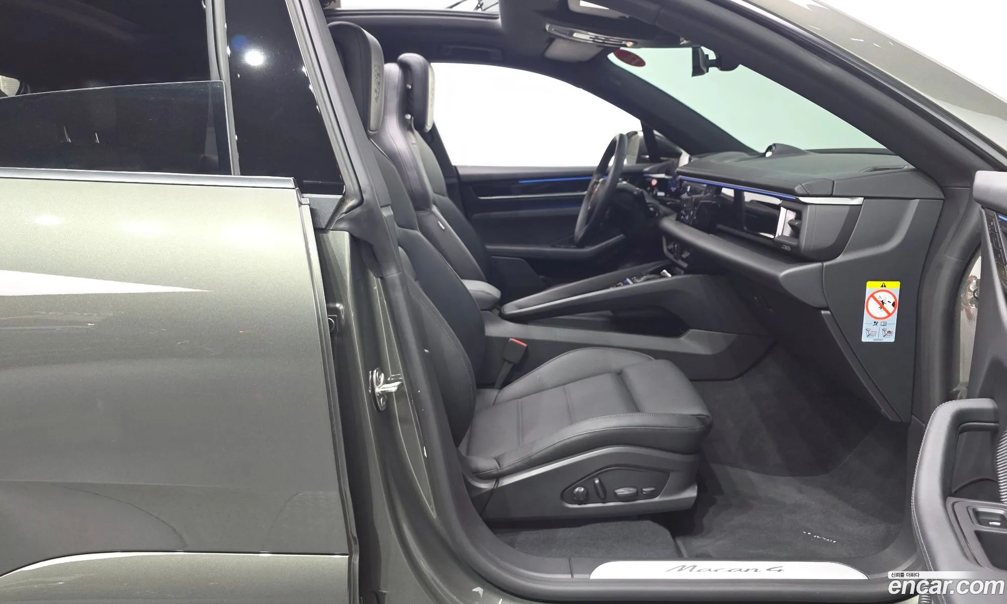 Porsche Macan EV 2025 WP1AA2XA5SL000911 — 3